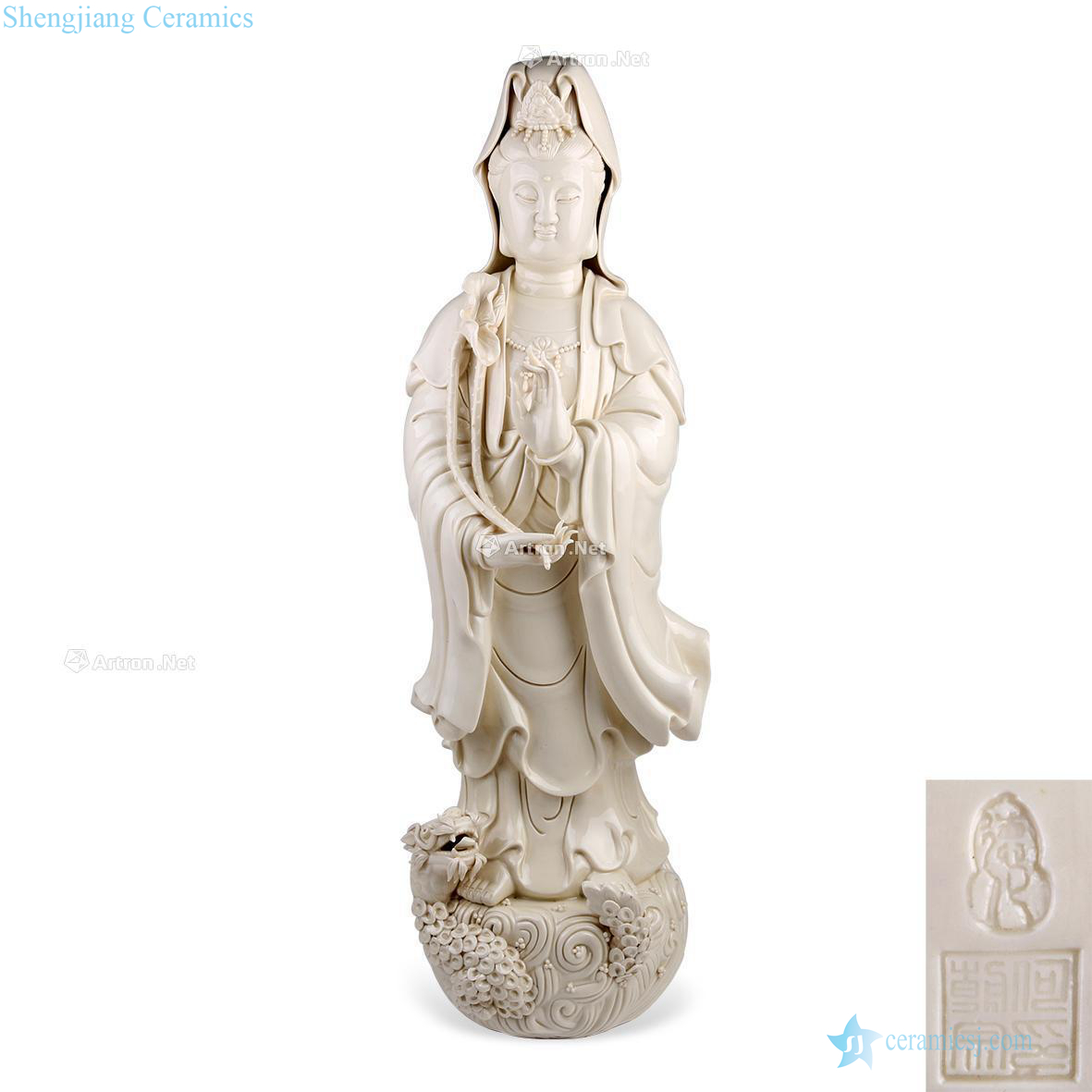 Across the sea goddess of mercy stands resemble dehua kiln in Ming dynasty