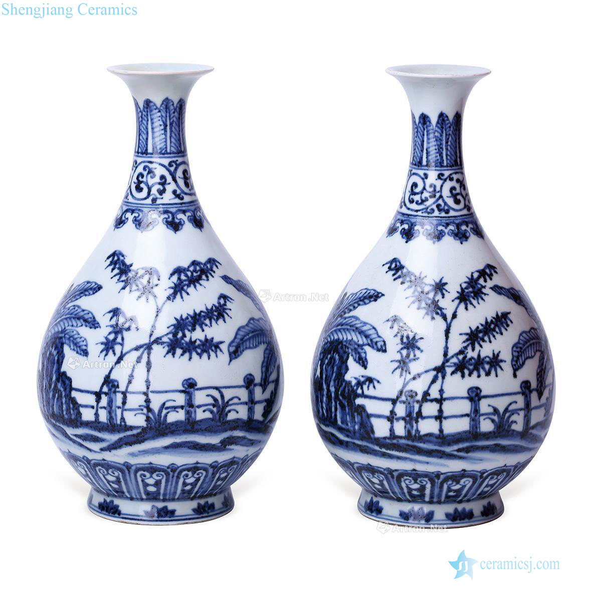 Early Ming dynasty Blue and white bamboo leaf veins okho spring bottle