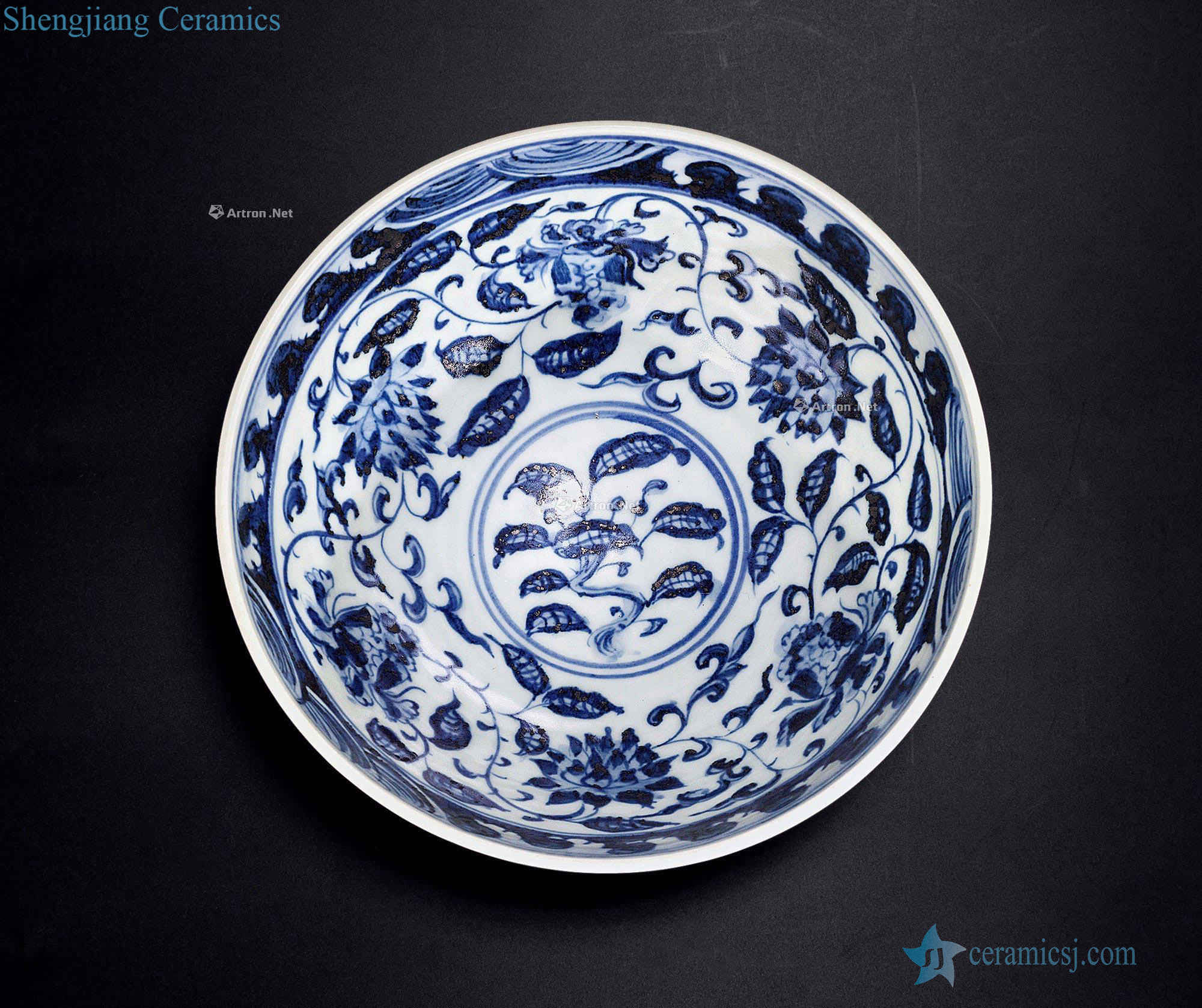 Ming yongle Blue and white chrysanthemum petals grain heart bowls