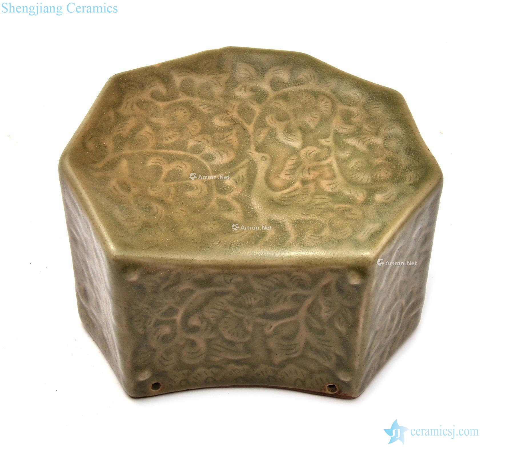 The song dynasty Yao state green glazed carved porcelain pillow