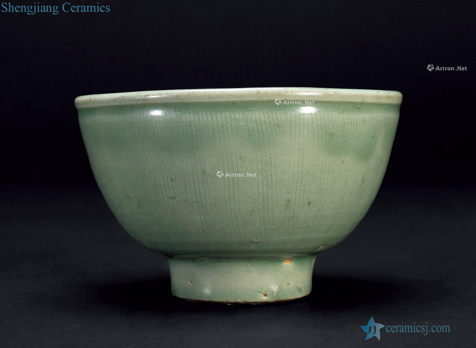 Ming Longquan glazed bowl