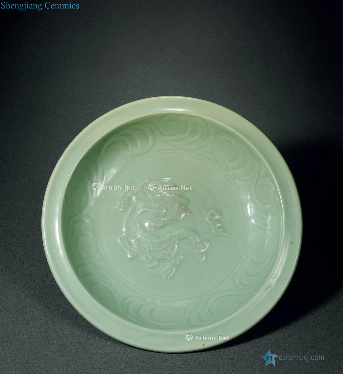 Ming Longquan celadon powder blue glaze dragon grain market