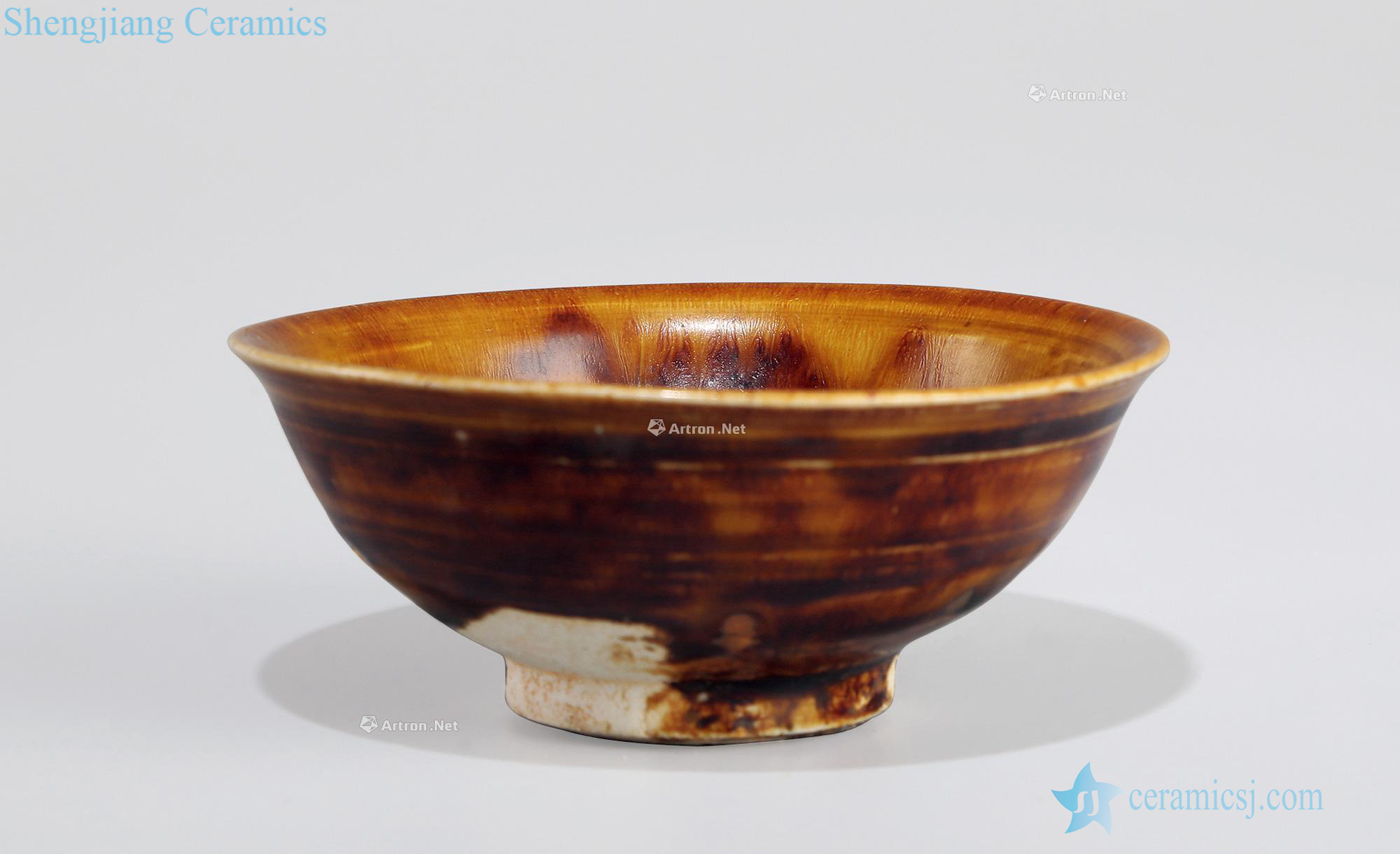 The song dynasty Jizhou kiln sauce glaze bowls