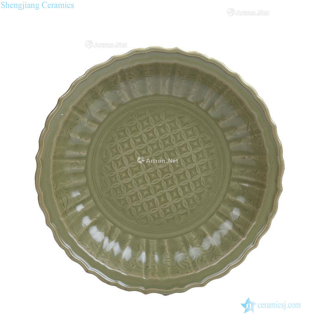 yuan Longquan celadon kwai plate