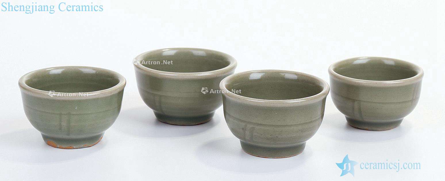 Ming Longquan celadon green glaze small cup (a set of four)