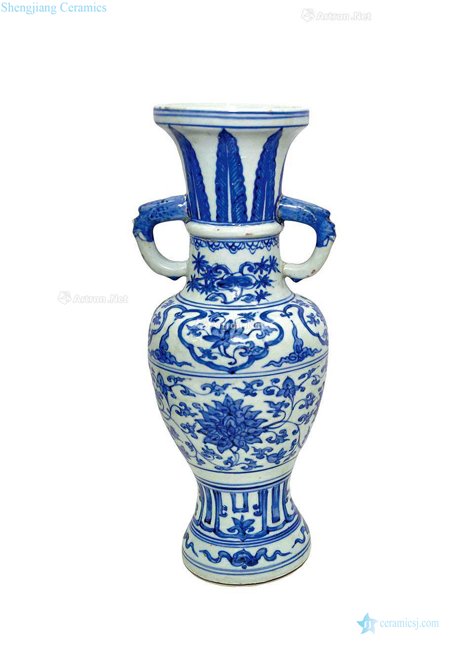 Early qing dynasty blue and white ears in the bottle