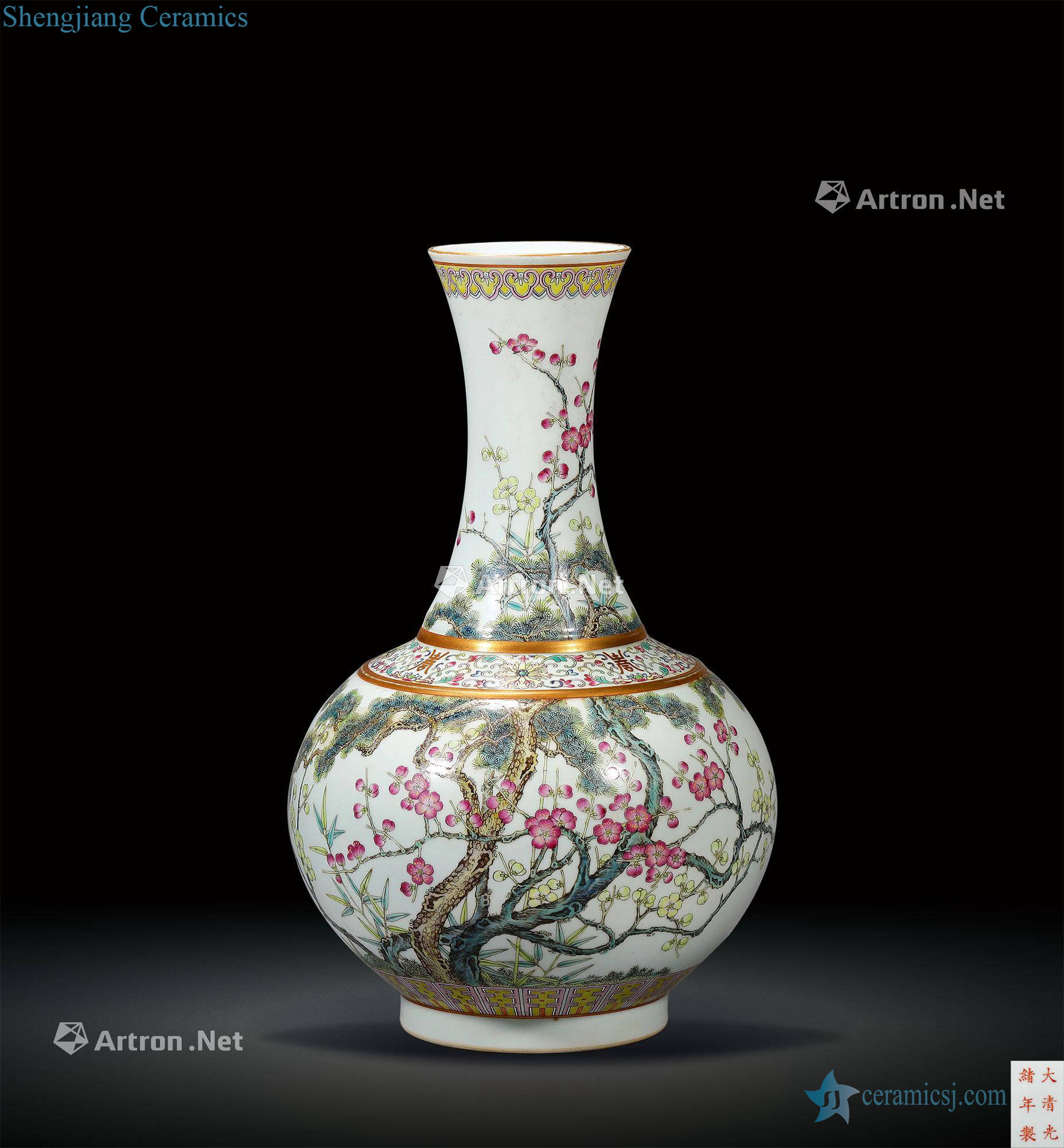 Qing guangxu Pastel shochiku plum bottle