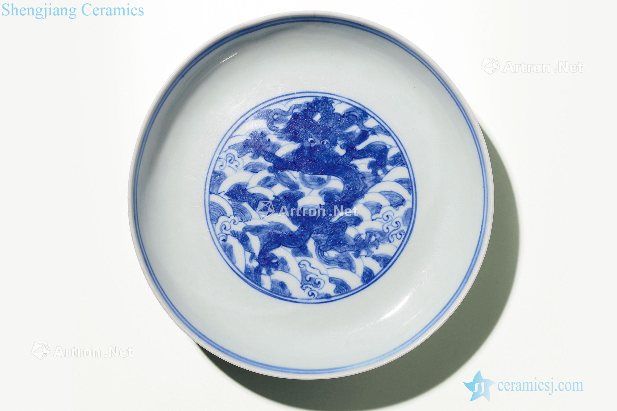 Ming jiajing Blue and white inside and outside sea YunLongWen plate