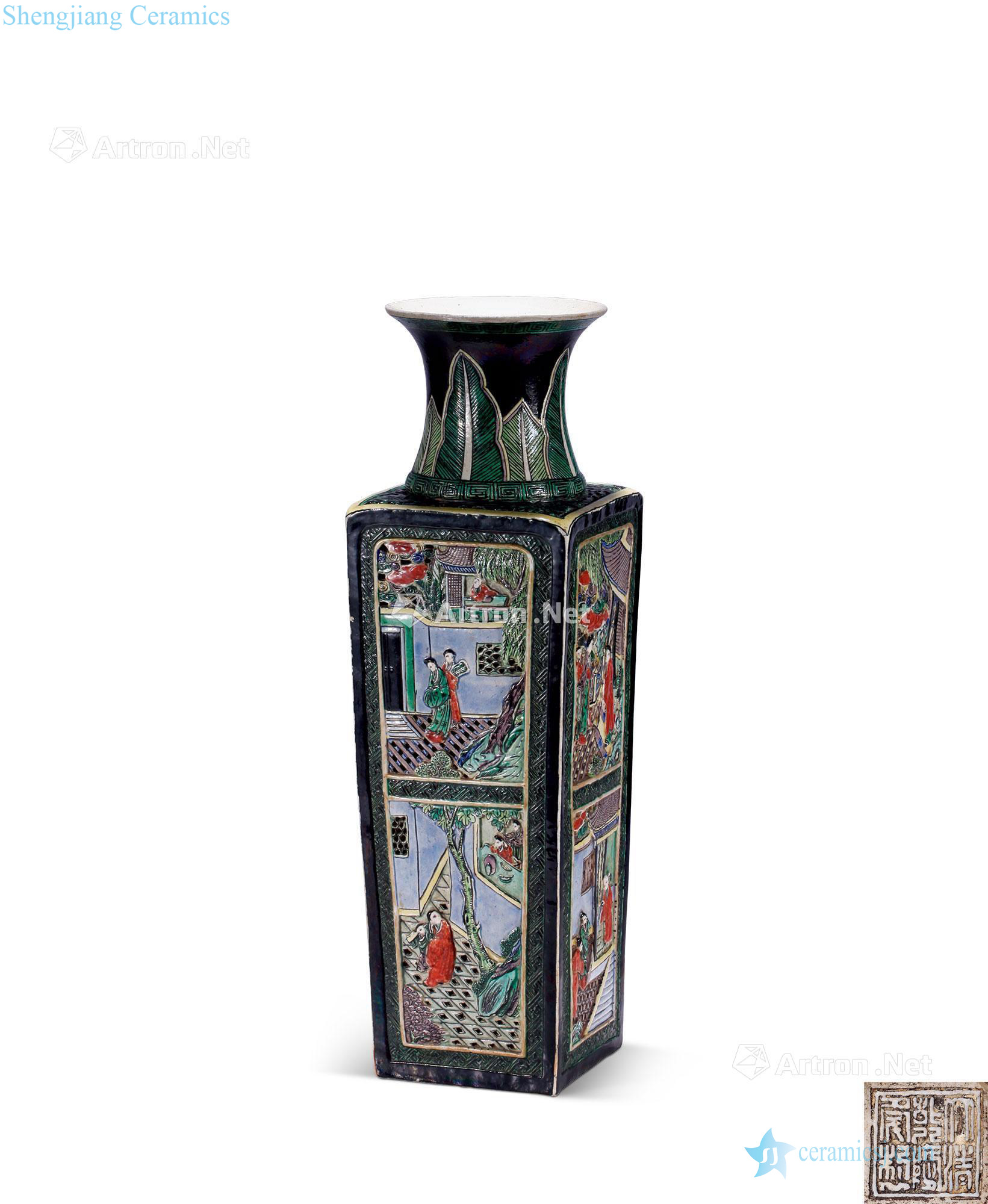 Qing stories of colorful figure four bottles