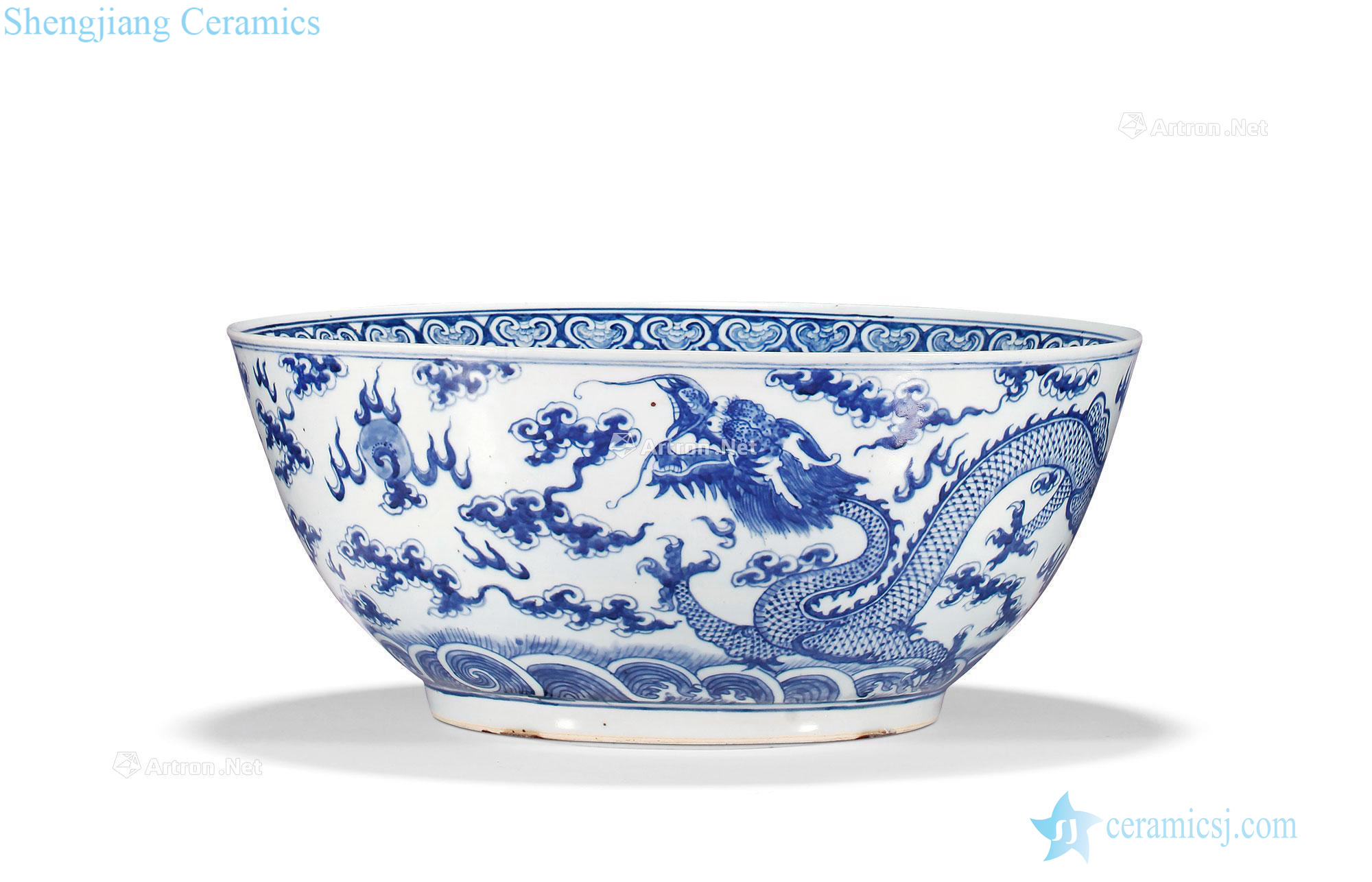 Qing qianlong Blue and white YunLongWen big bowl