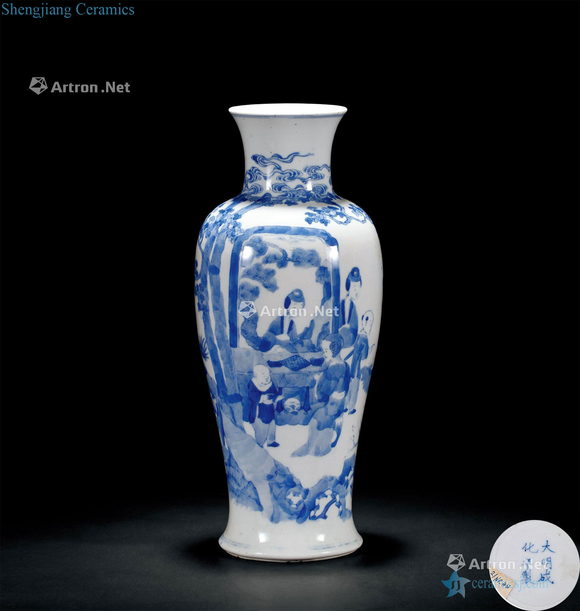 The qing emperor kangxi Blue and white lady goddess of mercy bottle baby play