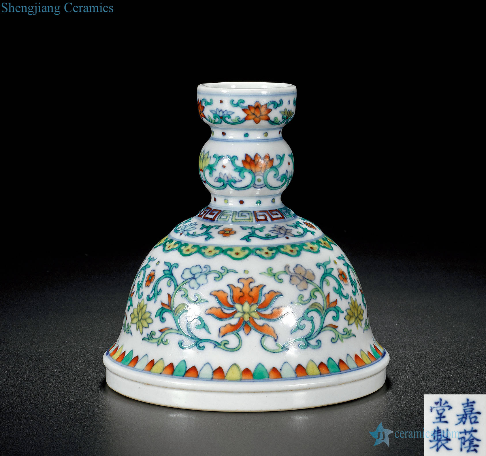 Qing daoguang bucket color flower grain candlesticks