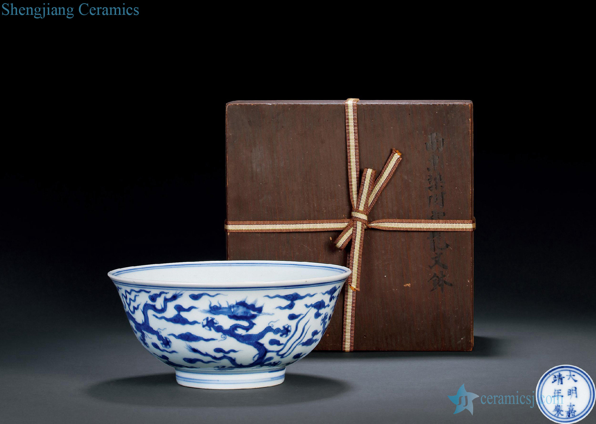 The qing emperor kangxi Blue and white imitation Ming dragon grain big bowl