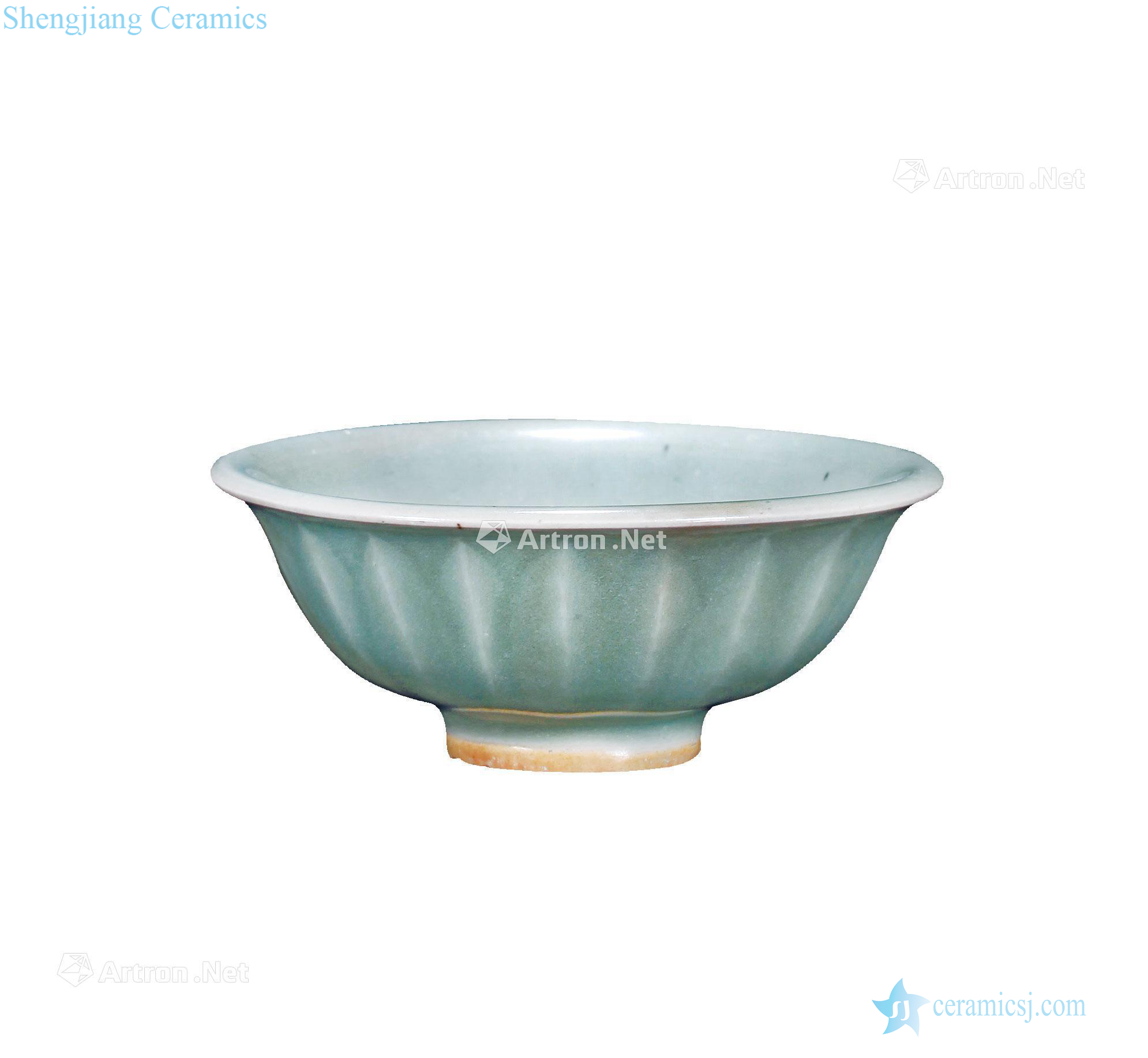 Ming Longquan celadon lotus-shaped bowl