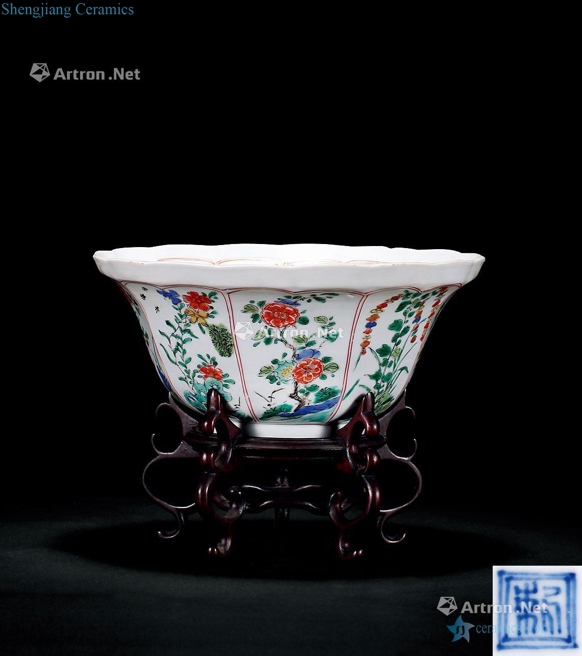 The qing emperor kangxi Colorful lotus-shaped bowl