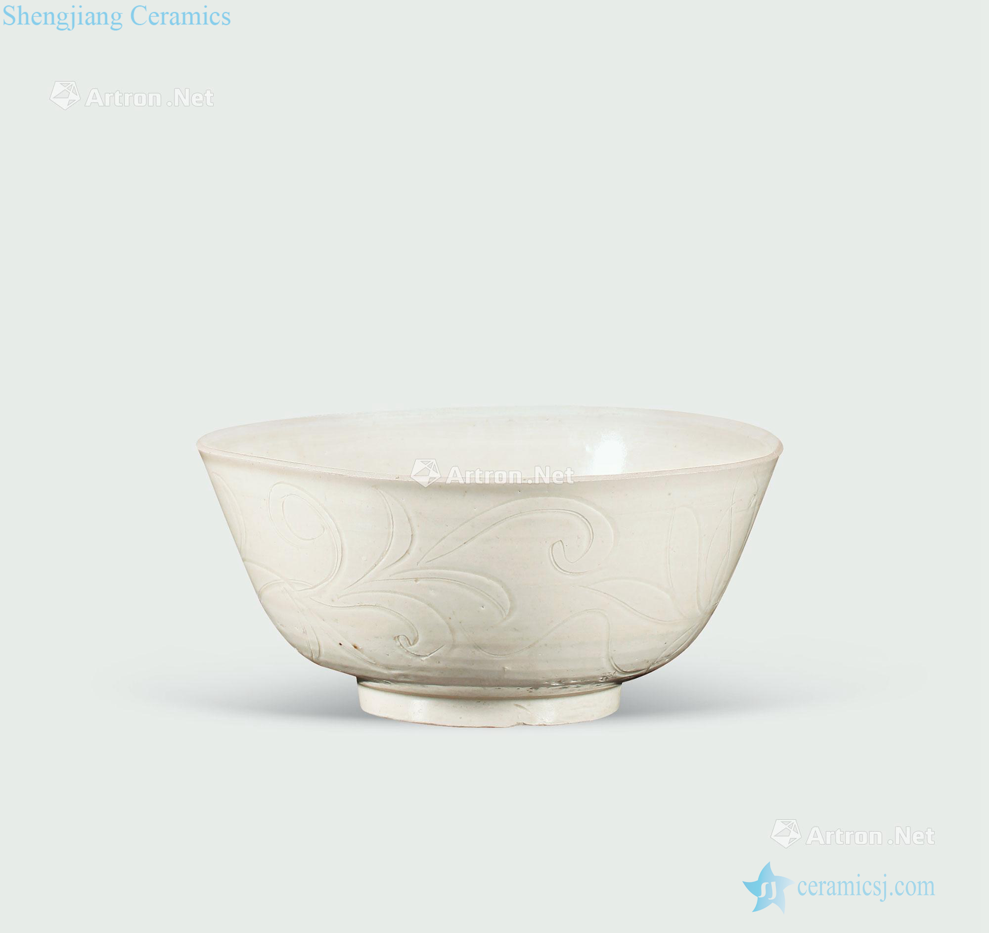 Ming White glazed carved bowl