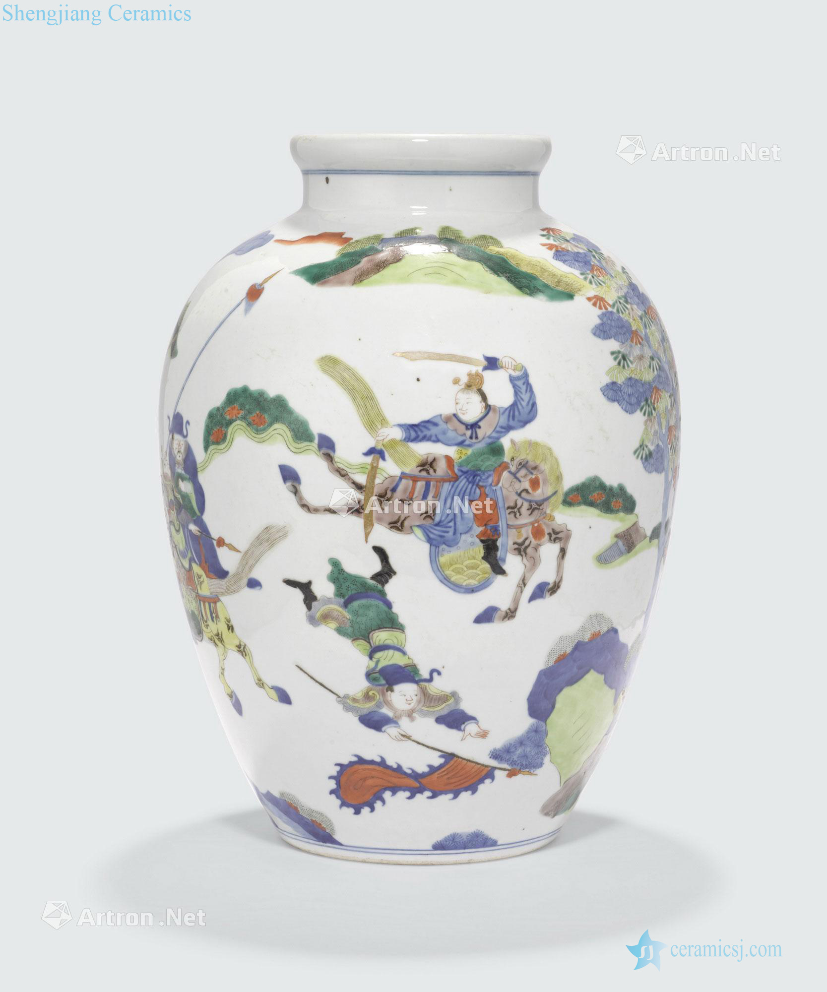 The newest the Qing/Republic period A WUCAI ENAMELED OVOID JAR