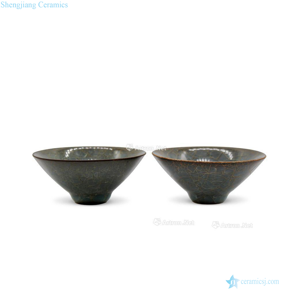 Northern song dynasty kiln green glazed hat to bowl (a)
