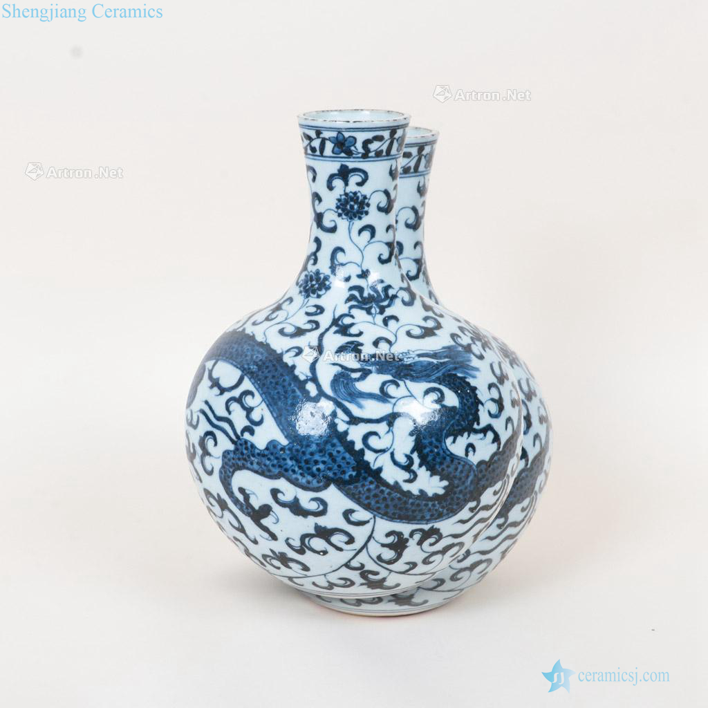 Early Ming dynasty Blue and white dragon tree