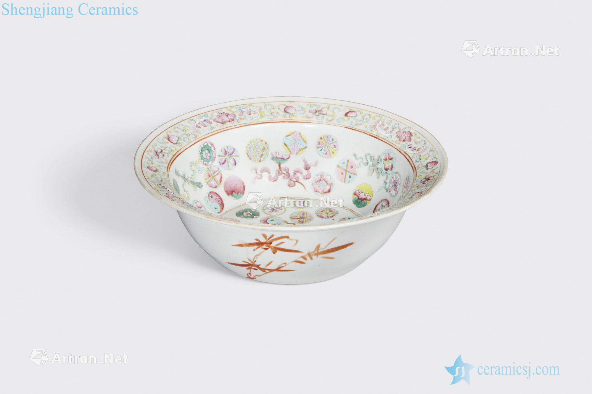 The newest the Qing/Republic period A FAMILLE ROSE ENAMELED BASIN WITH ROUNDEL DECORATIONS