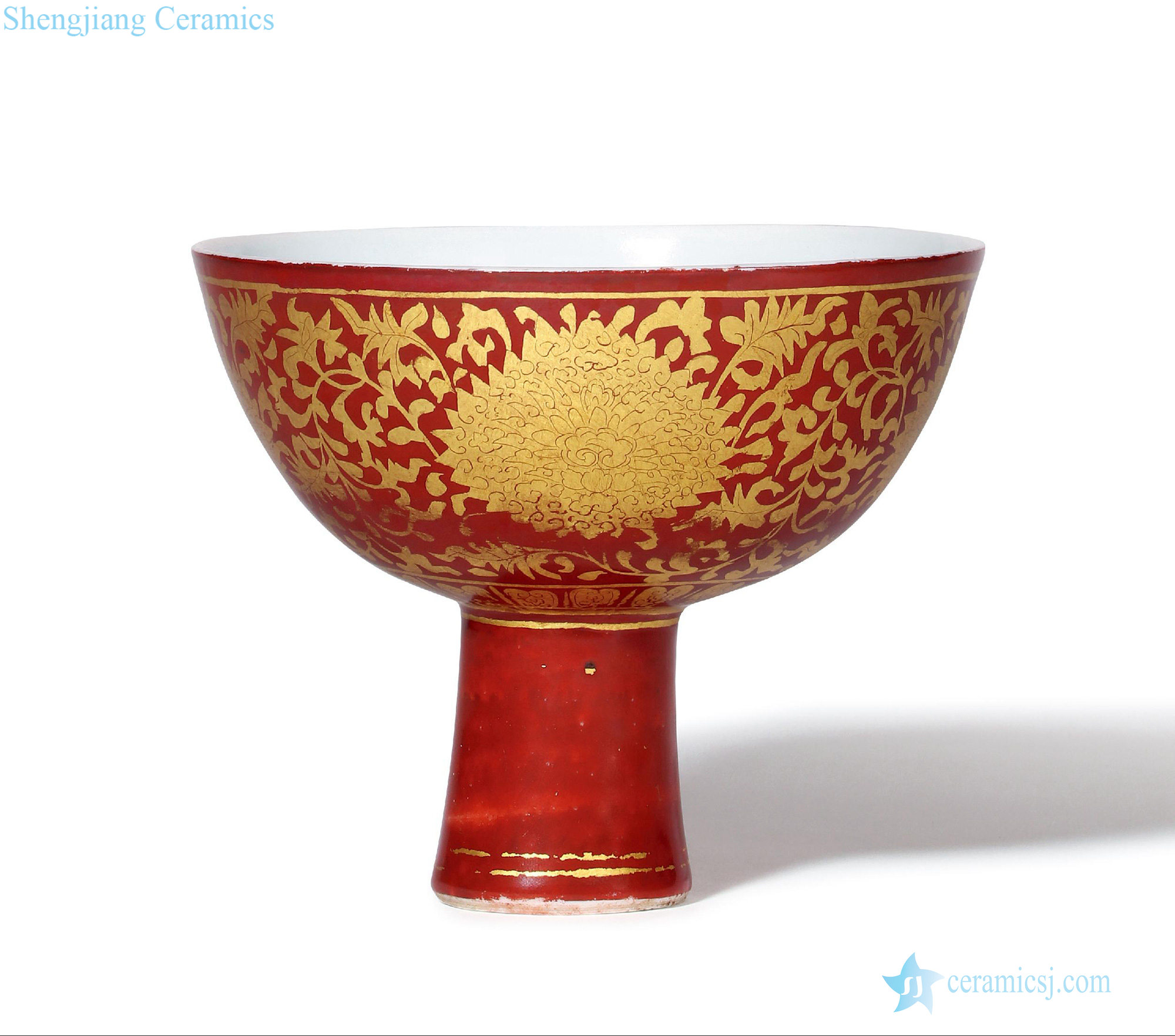 Ming jiajing alum red lotus pattern footed bowl around it