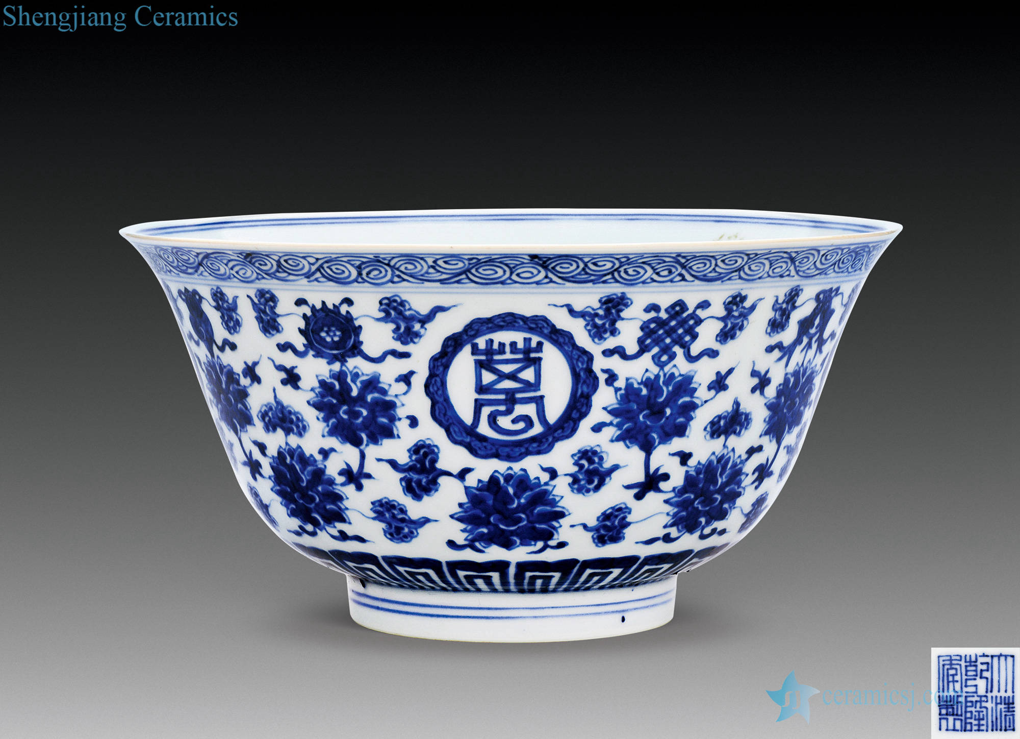 Qing qianlong Blue and white stays green-splashed bowls