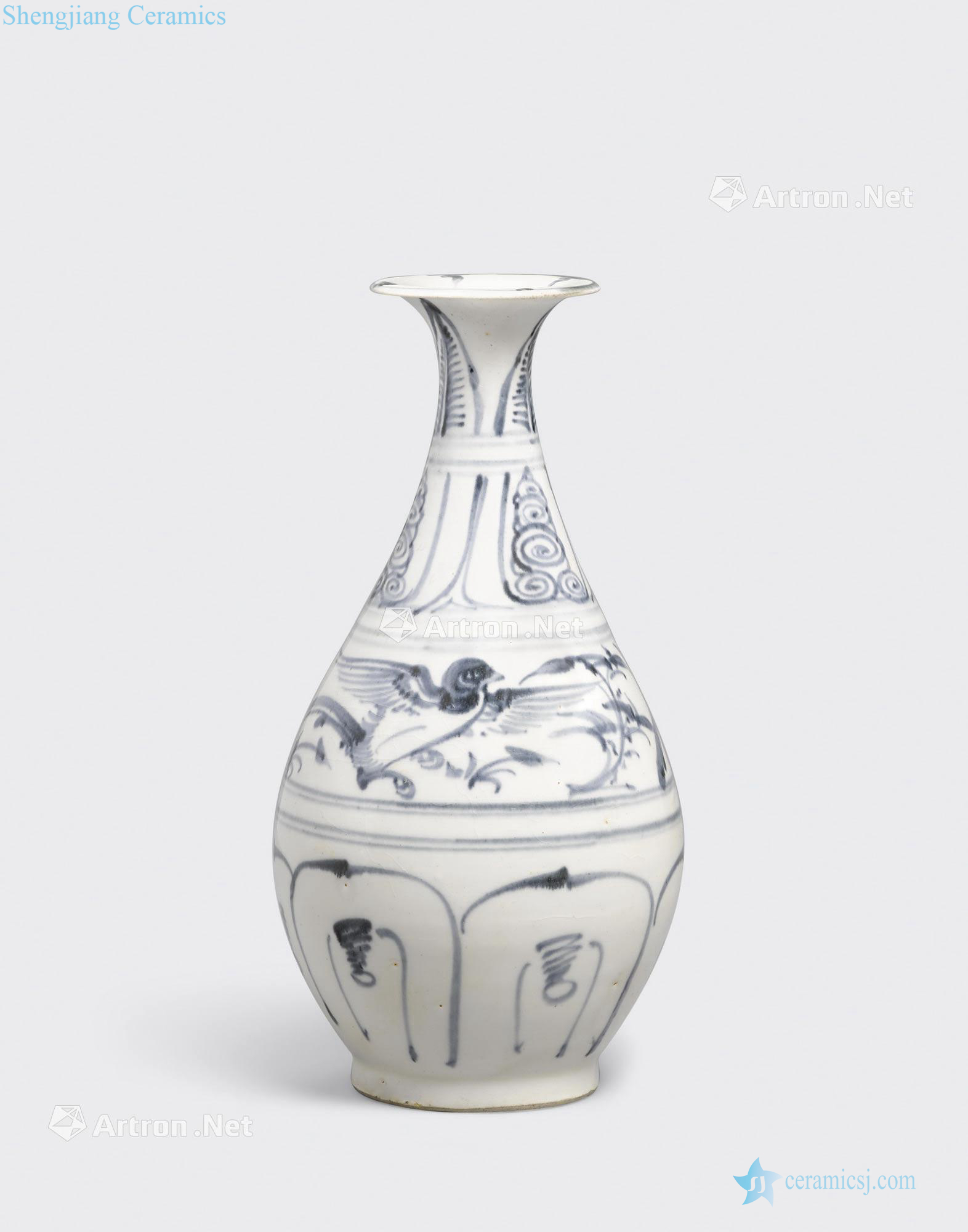 Le dynasty, 15 th/16 th century A BLUE AND WHITE BOTTLE, BINH TY BA