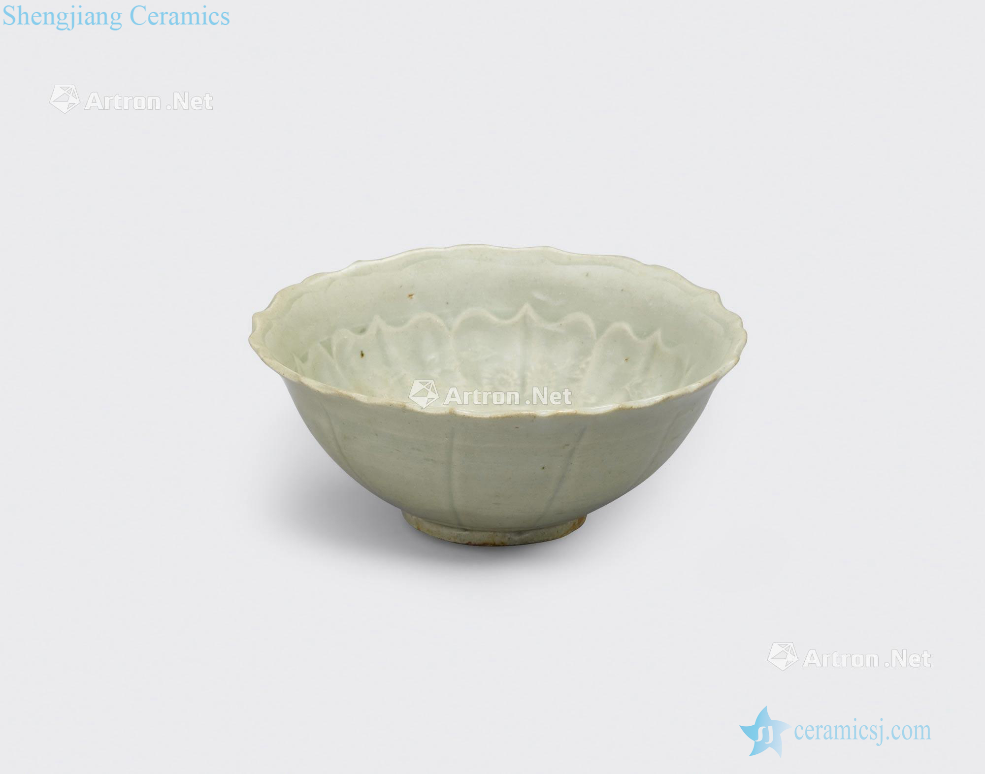 Tran dynasty, 14 th century A CELADON BOWL WITH IMPRESSED DECORATION