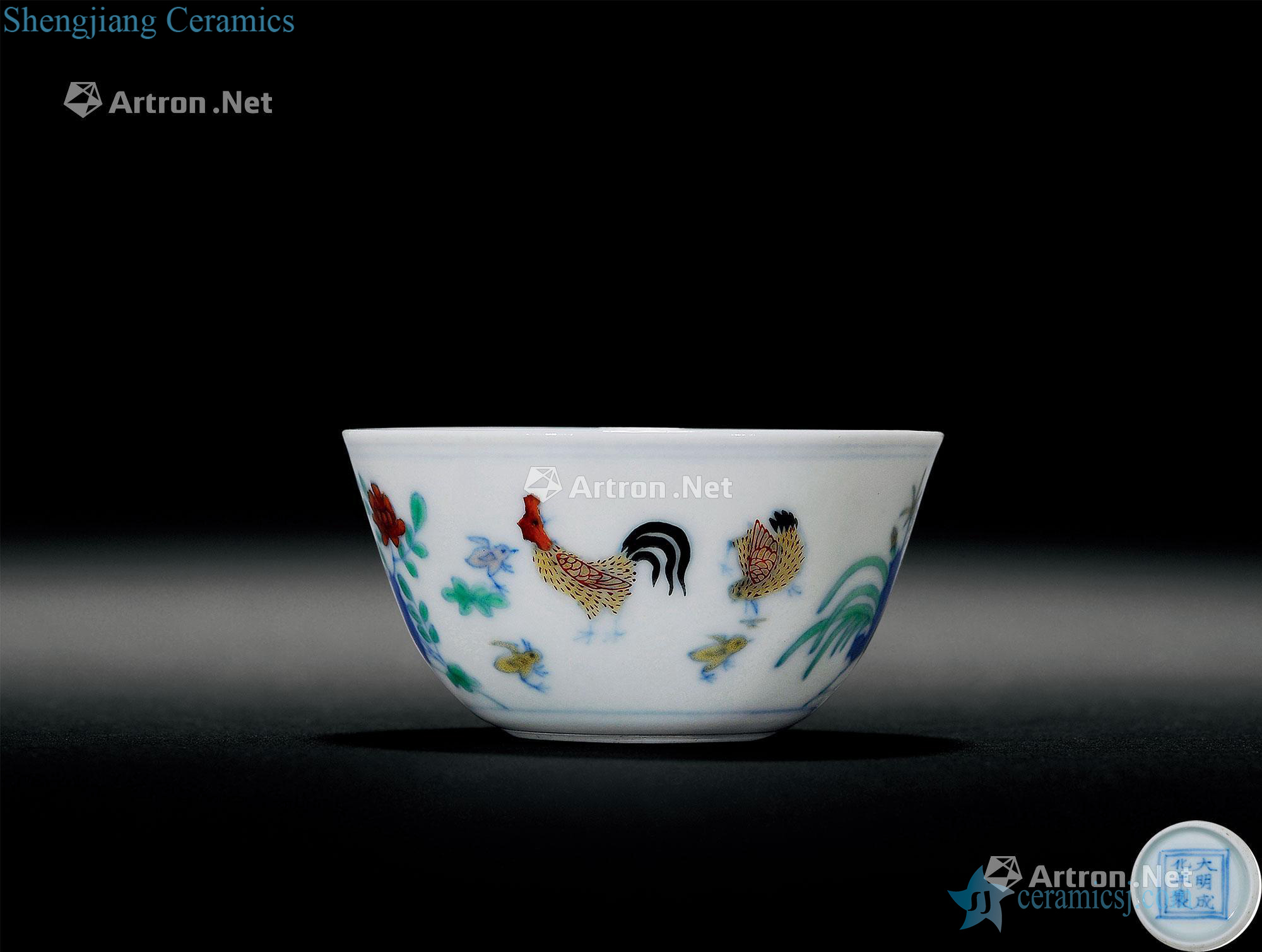The qing emperor kangxi color bucket cylinder cup chicken