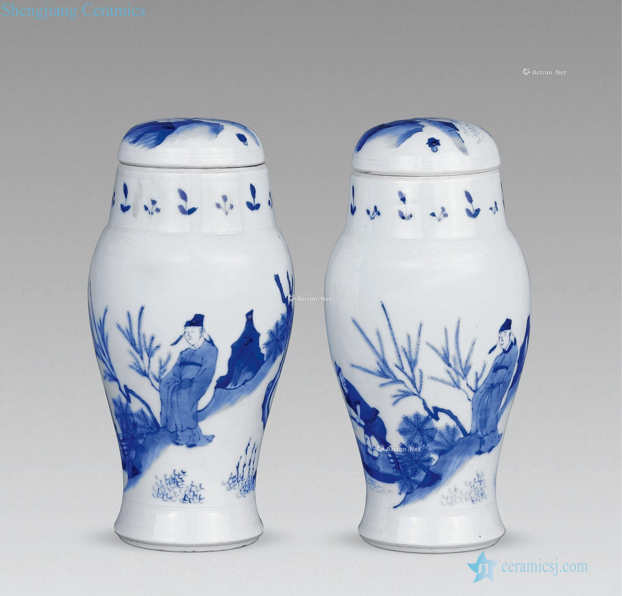 Ming chongzhen Blue and white lotus seed tank (a pair of two)