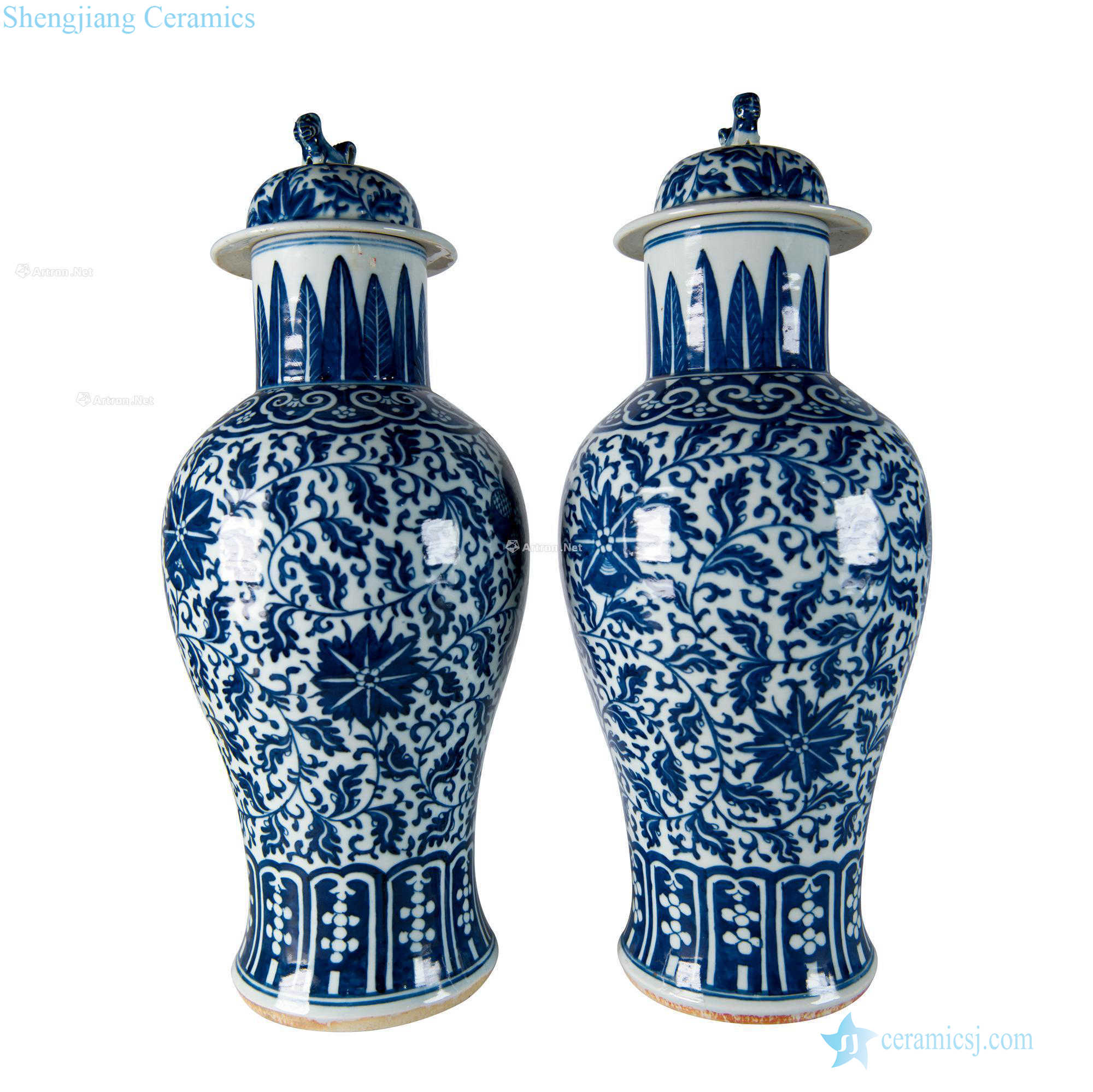 In late qing dynasty Blue and white tie up branches cover tank (a)