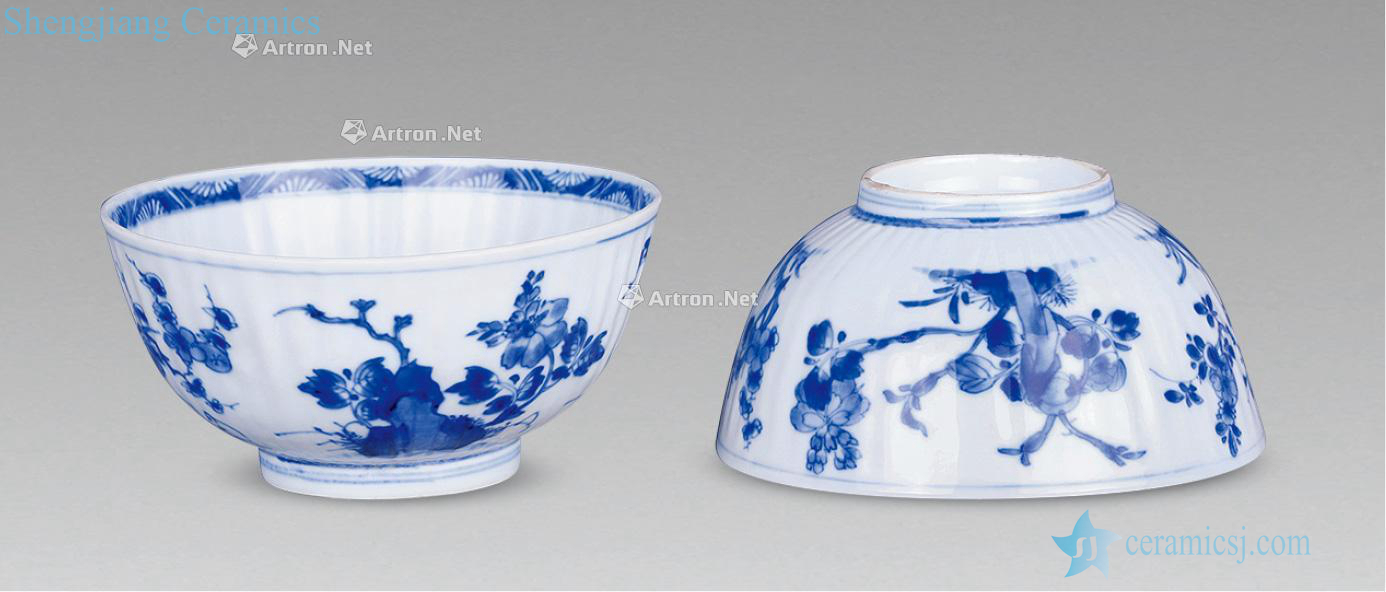 The qing emperor kangxi Blue and white flowers melon leng bowl (a pair of two)