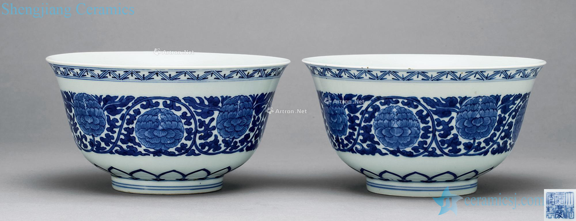 Qing jiaqing Blue and white flower bowls bound branches (2)