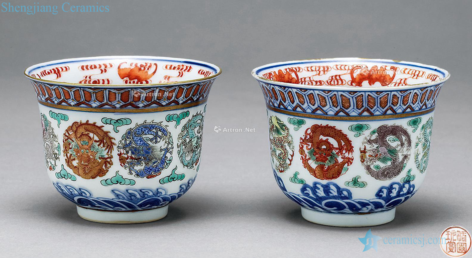 Qing porcelain enamel group dragon cup (2)