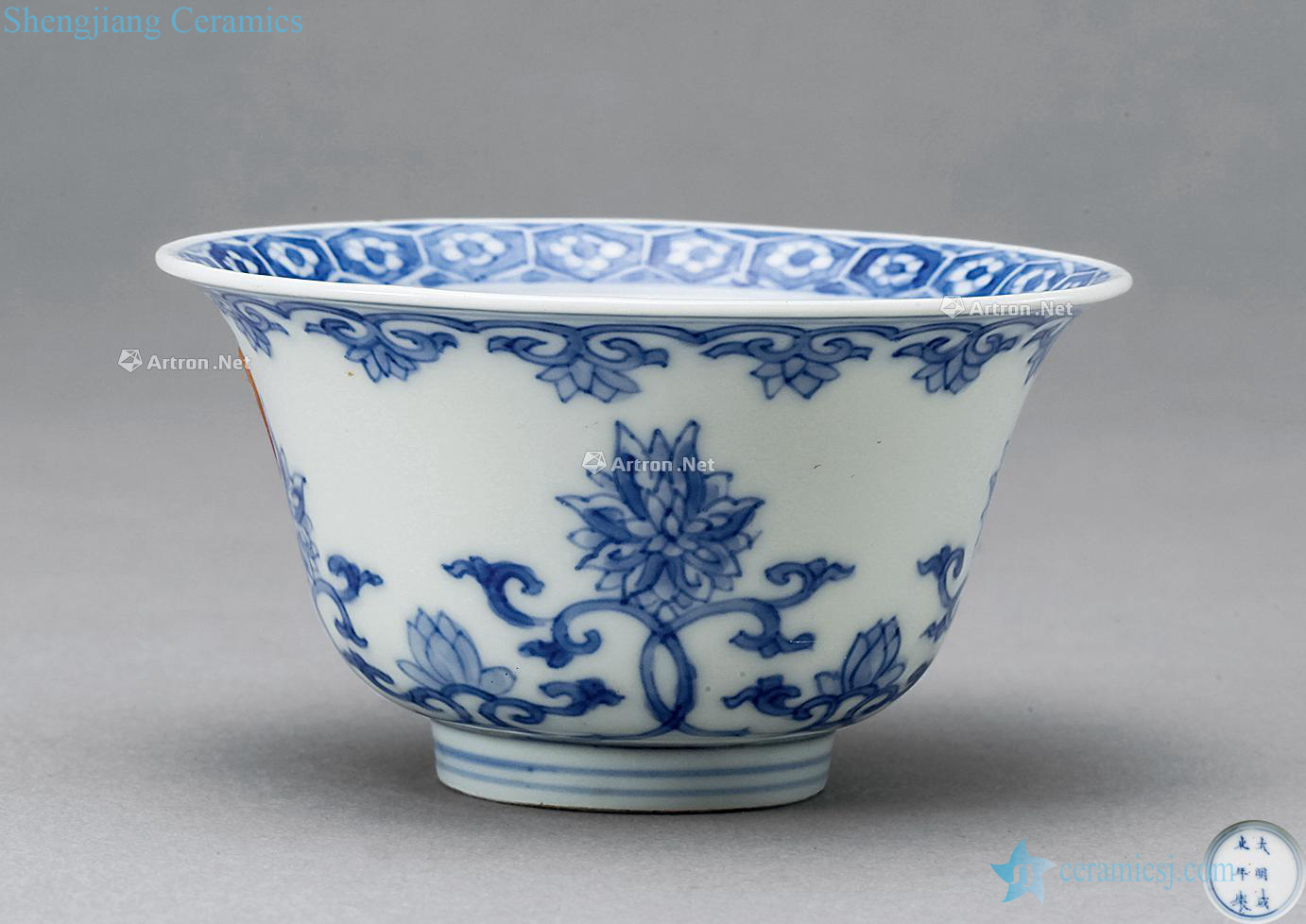 Qing yongzheng Blue and white flower bowl