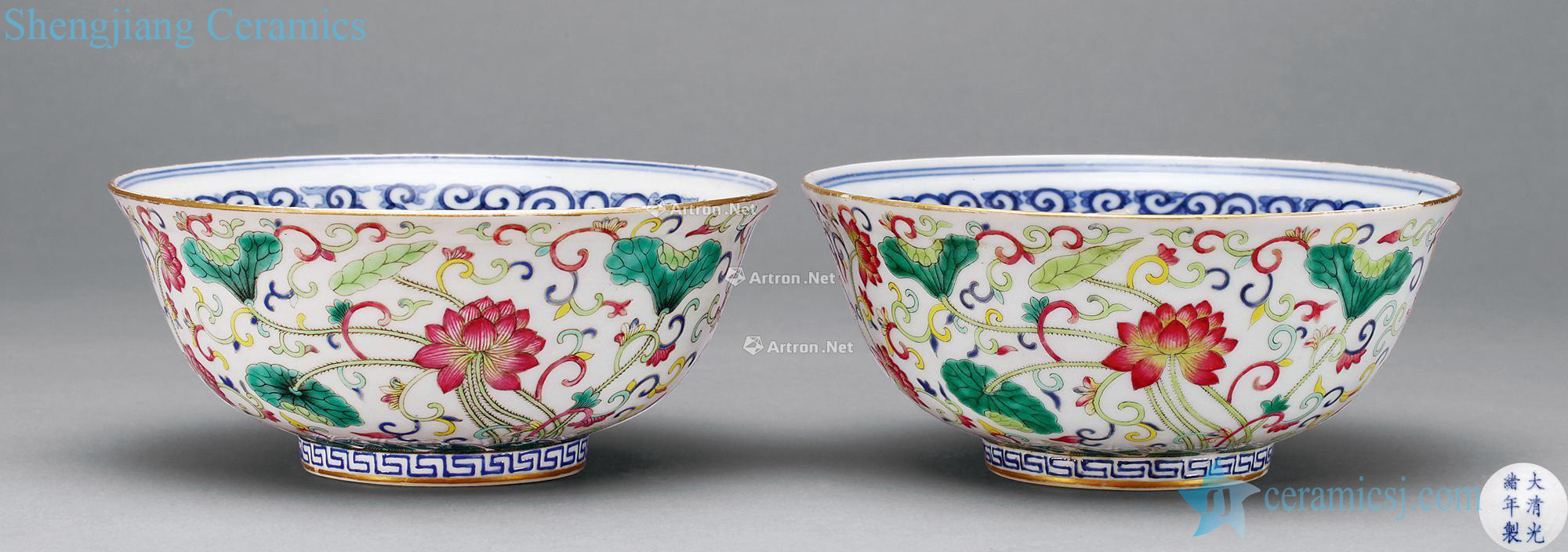 Qing guangxu Blue and white enamel lotus lotus bowl (2)