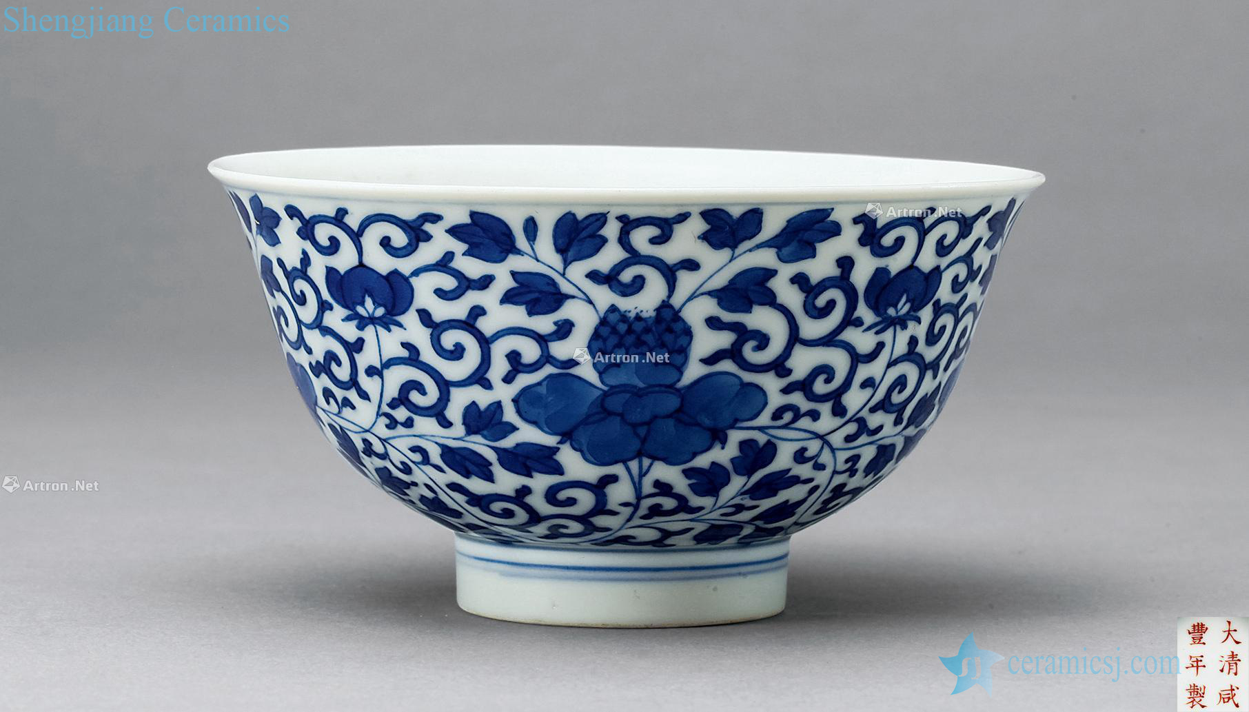 Qing xianfeng Blue and white flower bowls bound branches