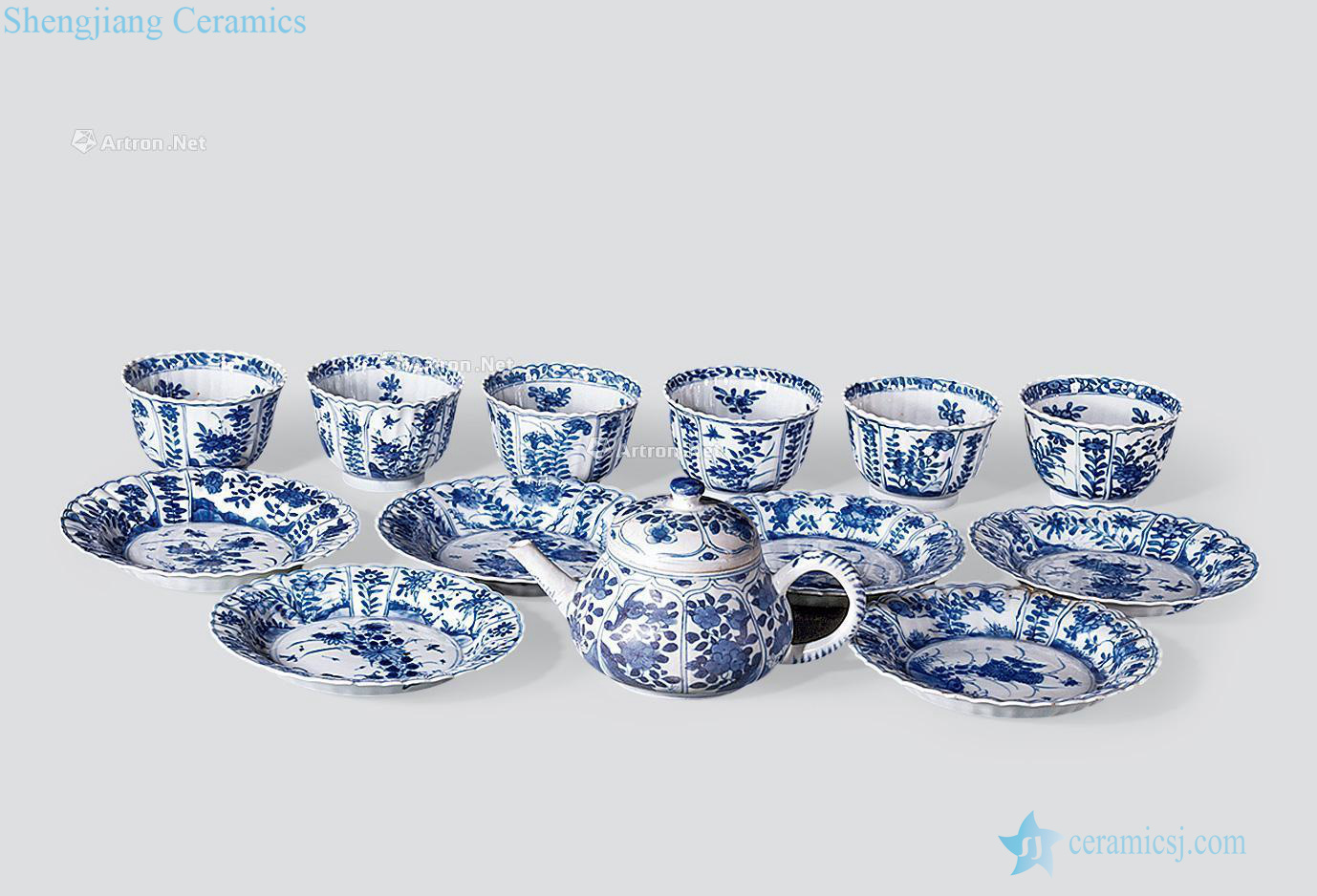 The qing emperor kangxi Blue and white flower on grain cups and saucers (6 sets)