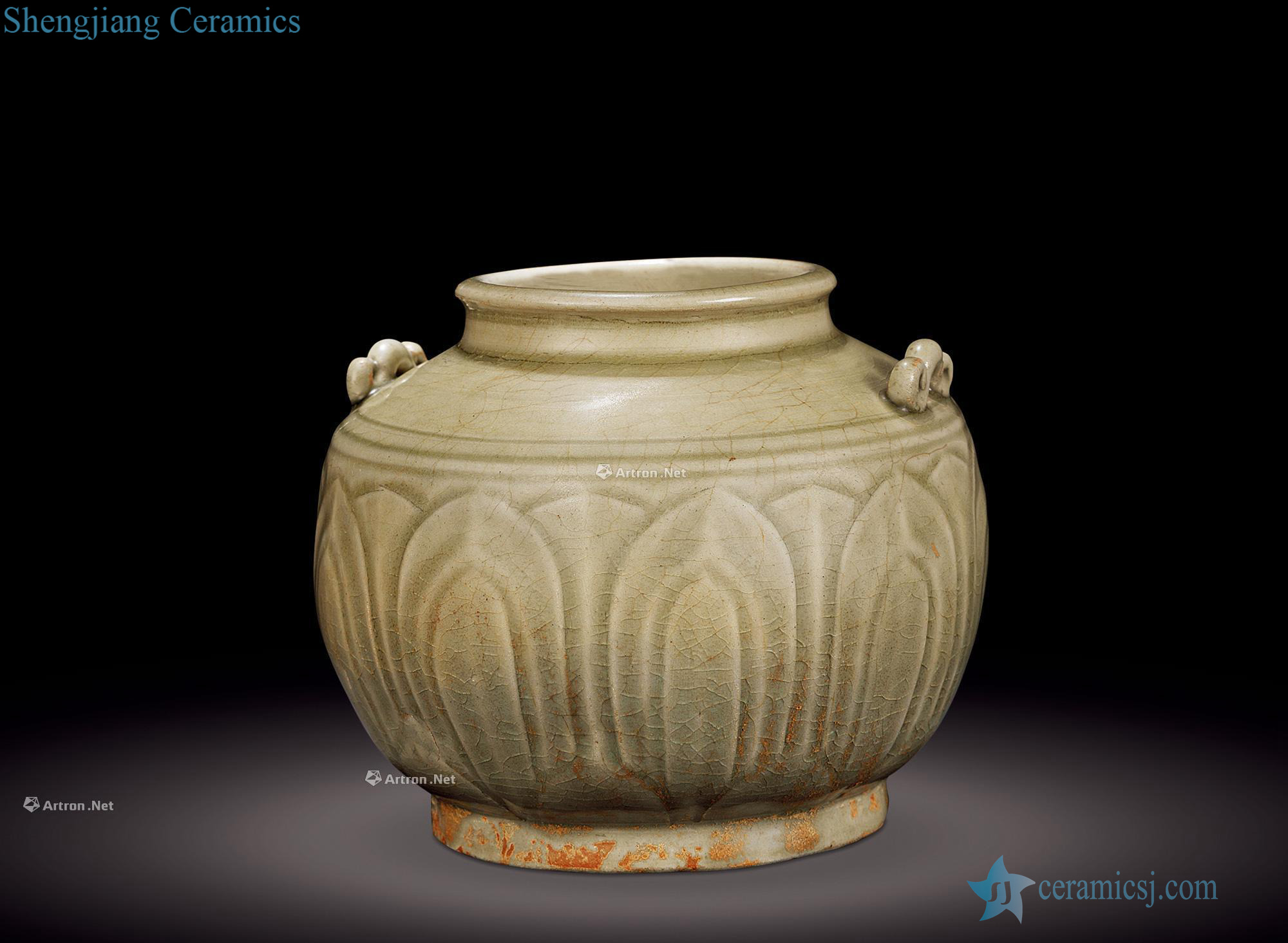 The song dynasty Yao state green glazed carved lotus-shaped grain wishful pot
