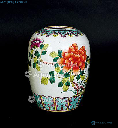 In the qing dynasty pastel peony wax gourd cans