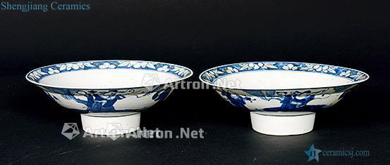 In the qing dynasty Blue and white footed bowl (a)