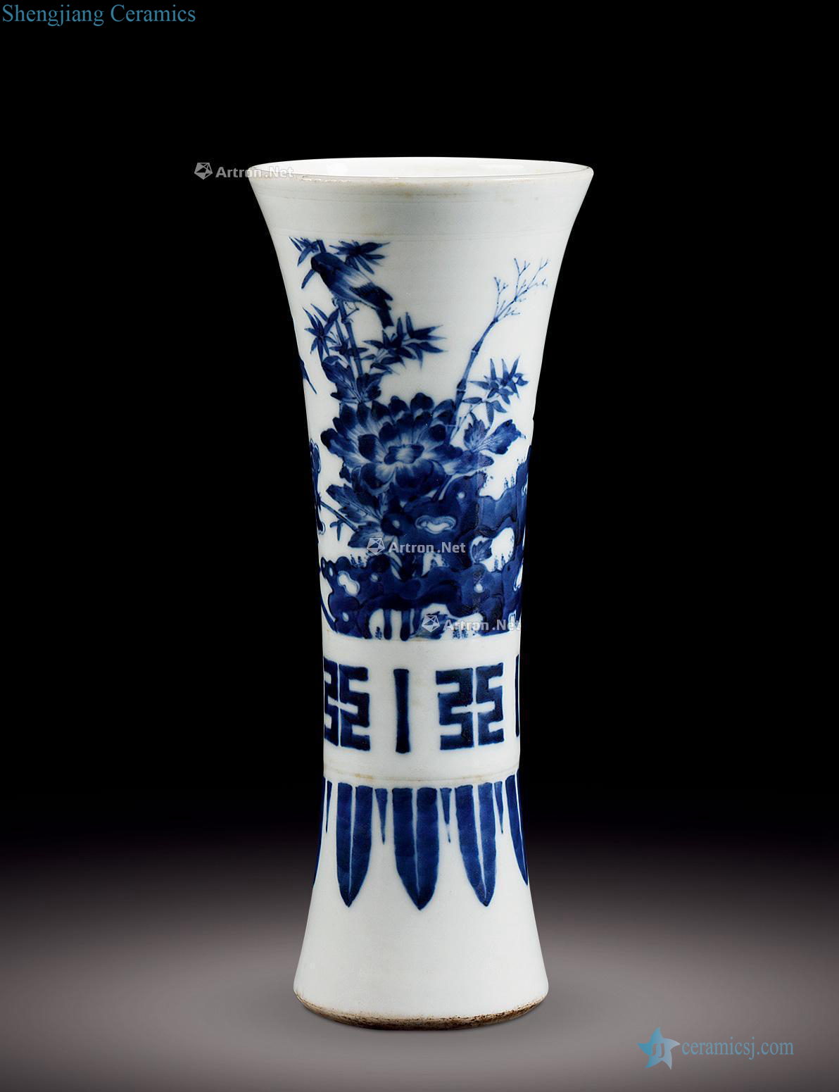 Ming wanli Blue and white stripes flower vase with flowers