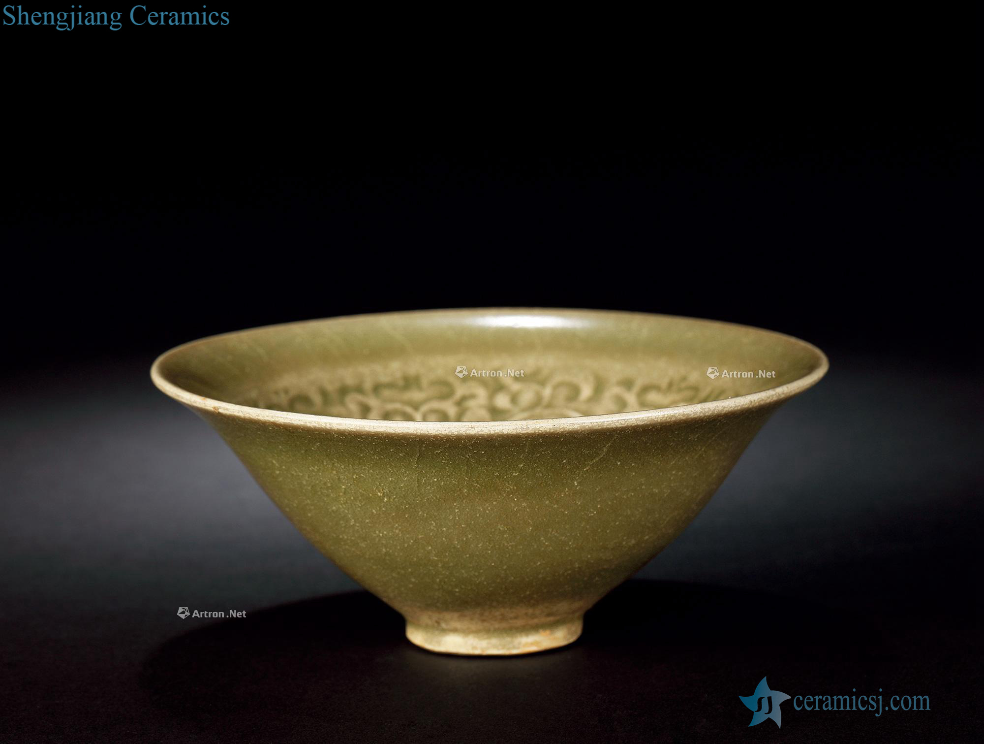 The song dynasty Yao state green glazed carved flowers green-splashed bowls