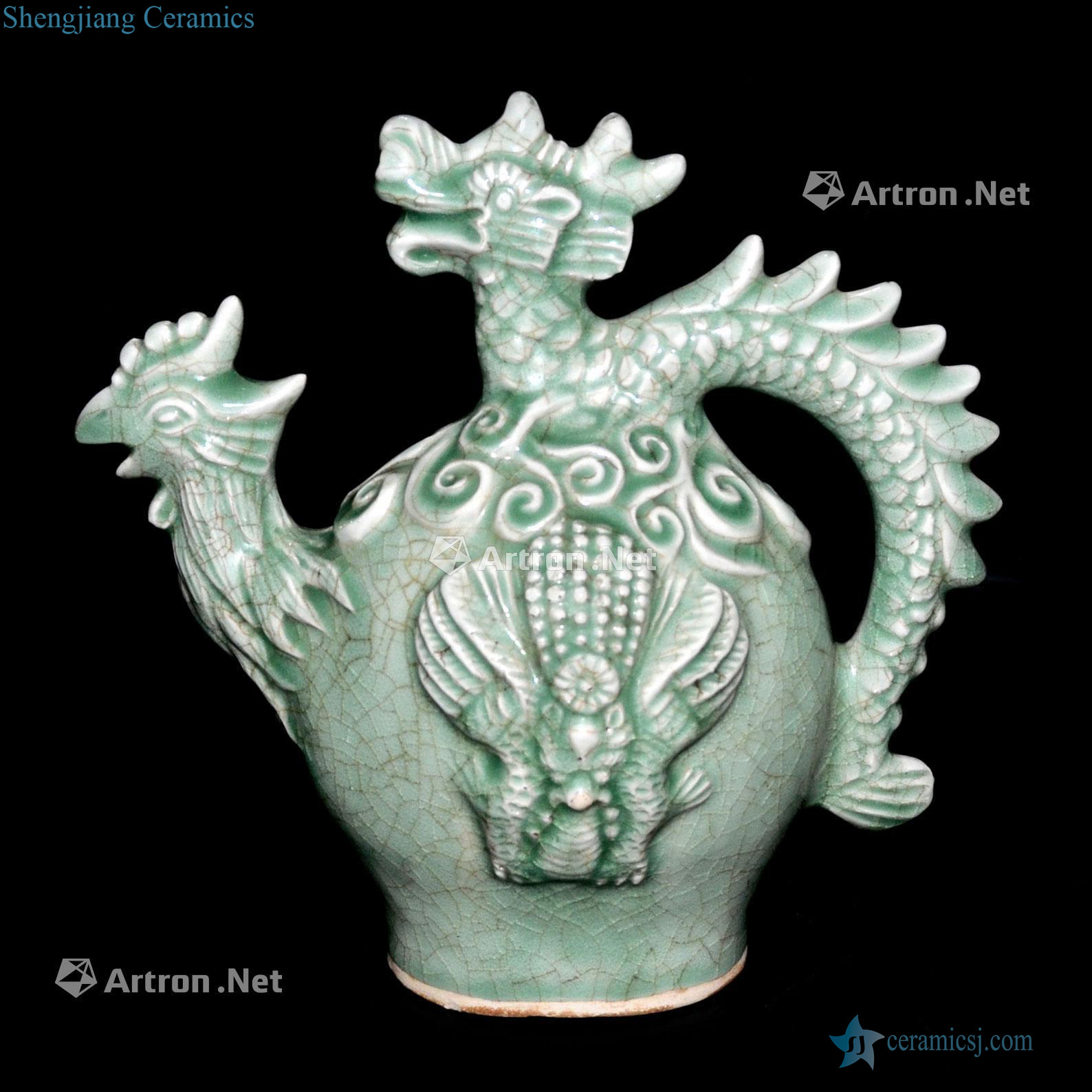 The song dynasty Longquan celadon glaze green plastic carving animal heads down pot chicken flow dragon