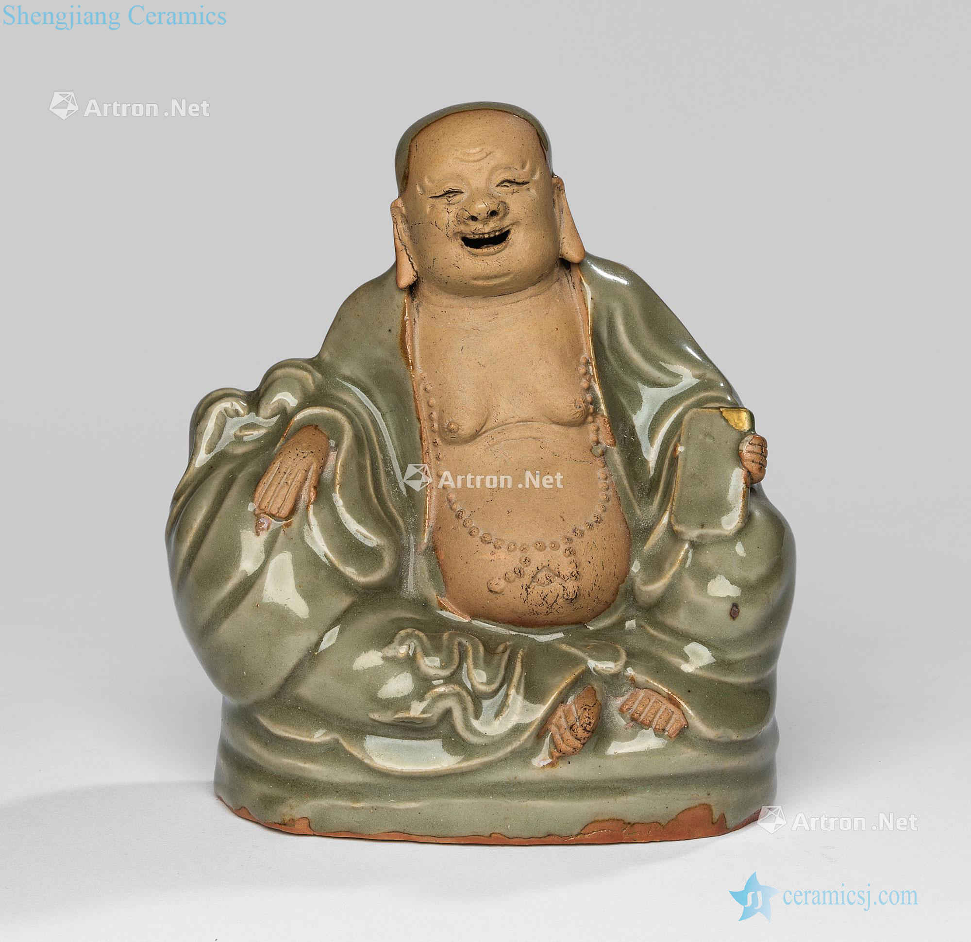 In the Ming dynasty Rare longquan pu-tai comfortable pose cave