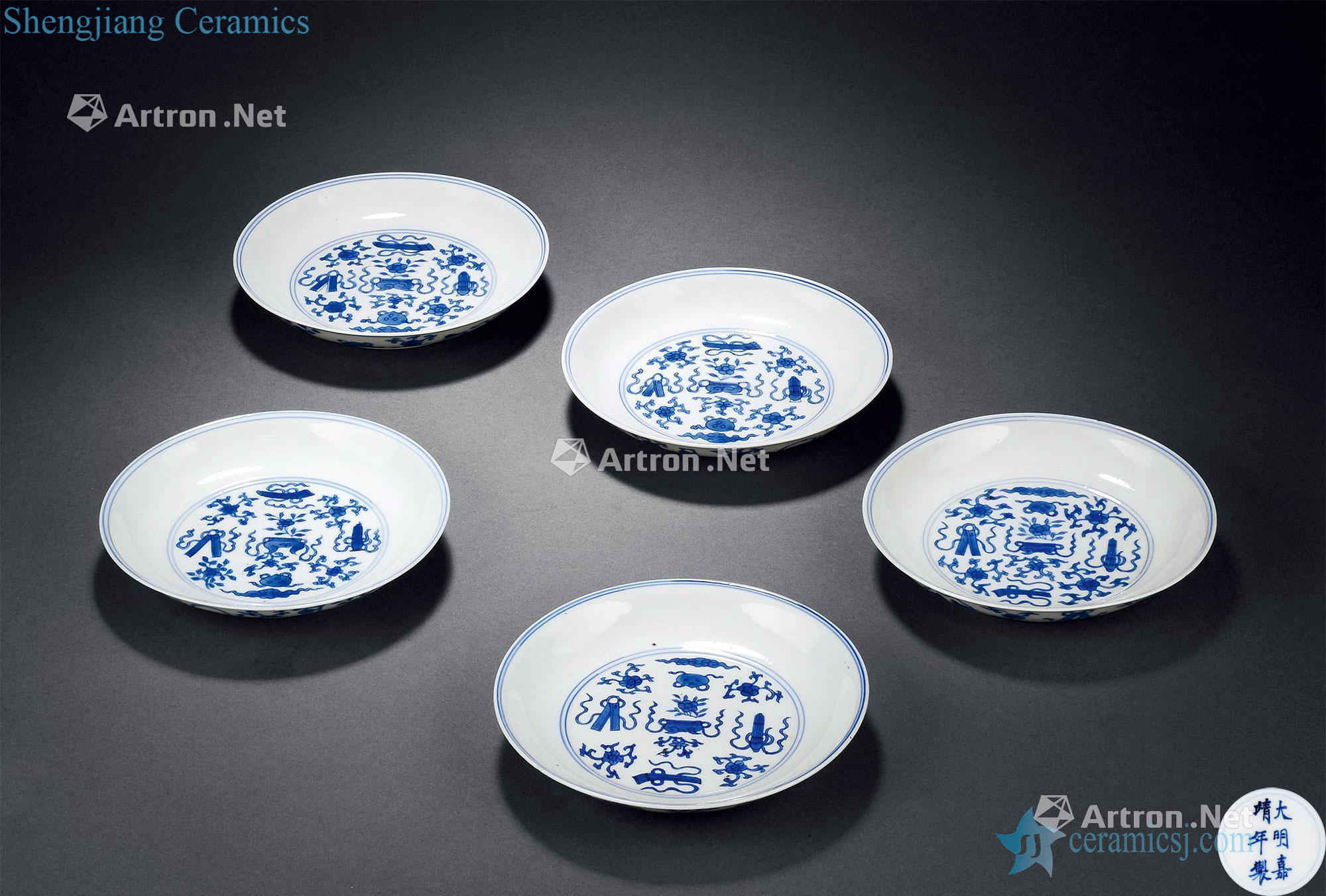 The qing emperor kangxi Blue and white eight figure plate (a group of five)