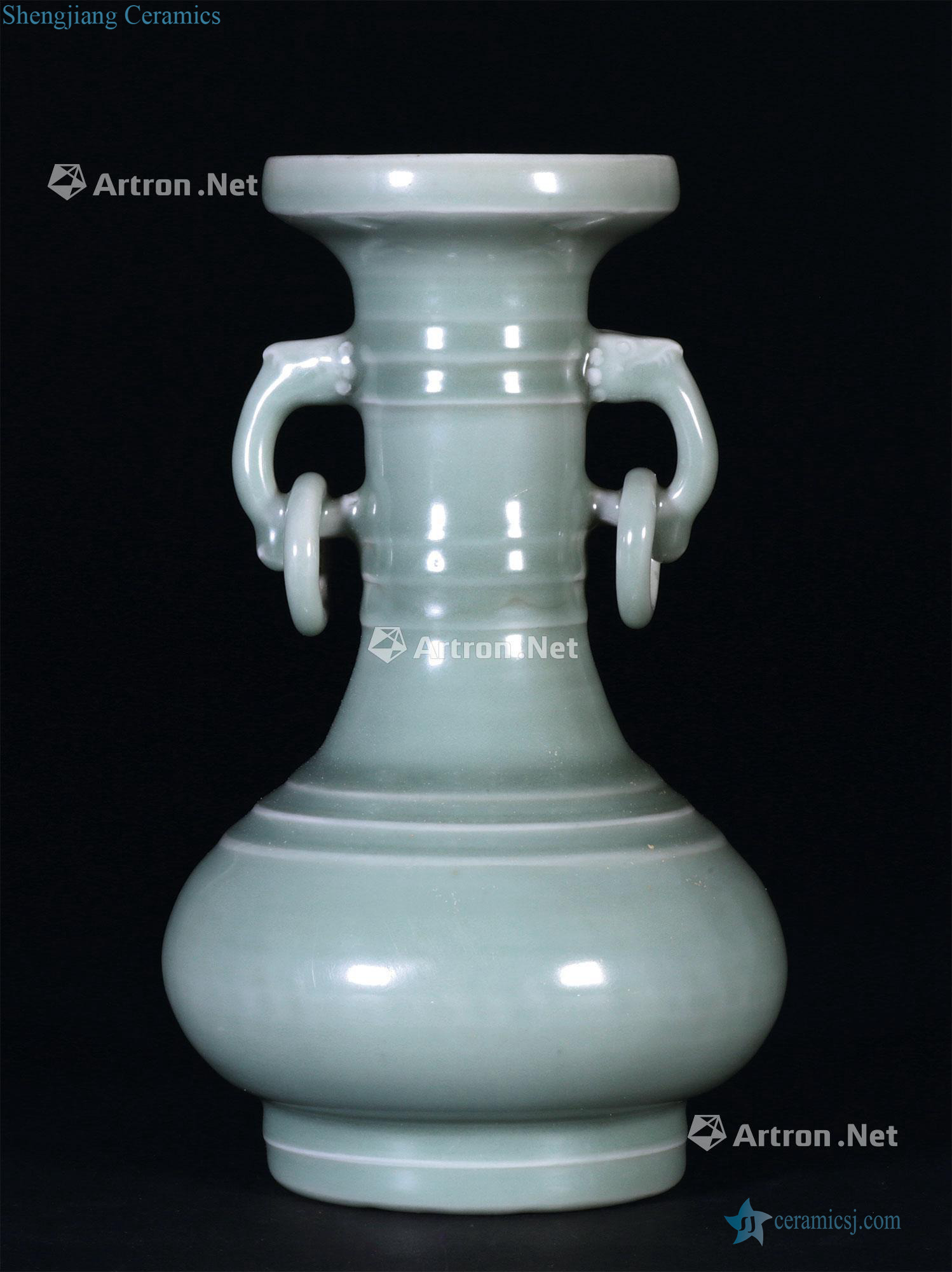 yuan Longquan celadon bowstring grain dish vase with a dragon