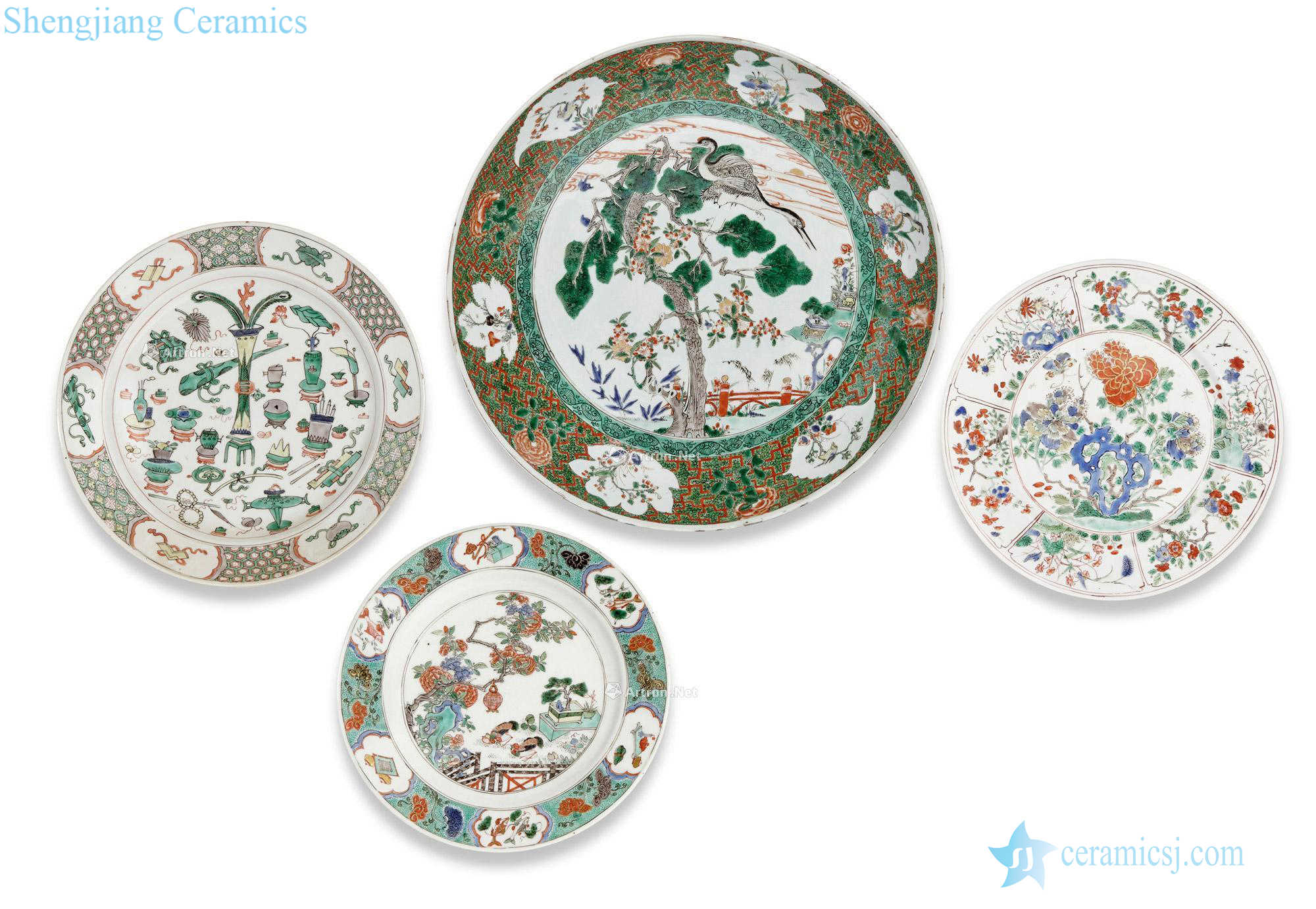 Qing dynasty in the 18th century and later Colorful flowers plate of three and pine crane live lines the market (a group of four pieces)