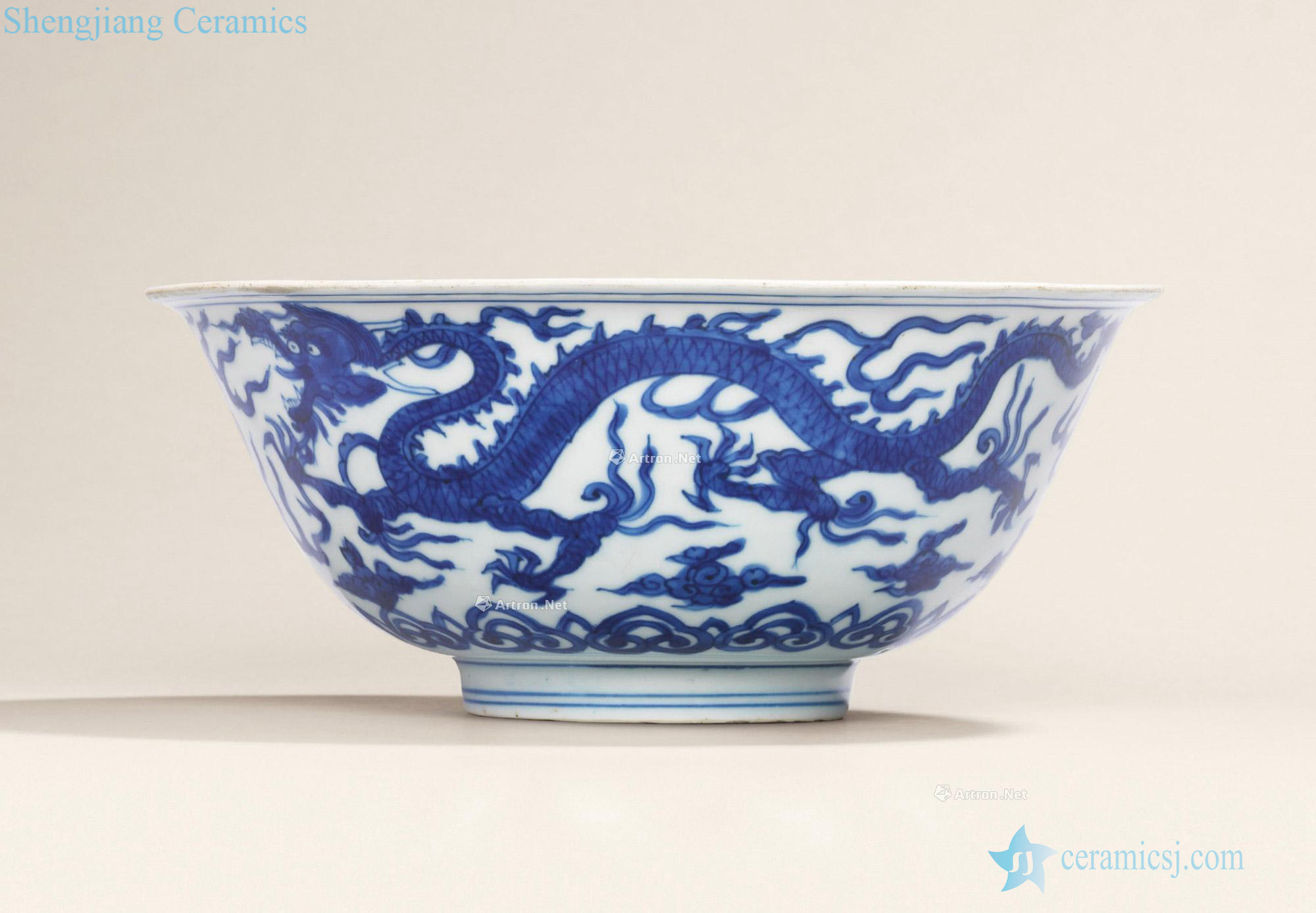 Ming wanli Blue and white dragon playing pearl grain 盌