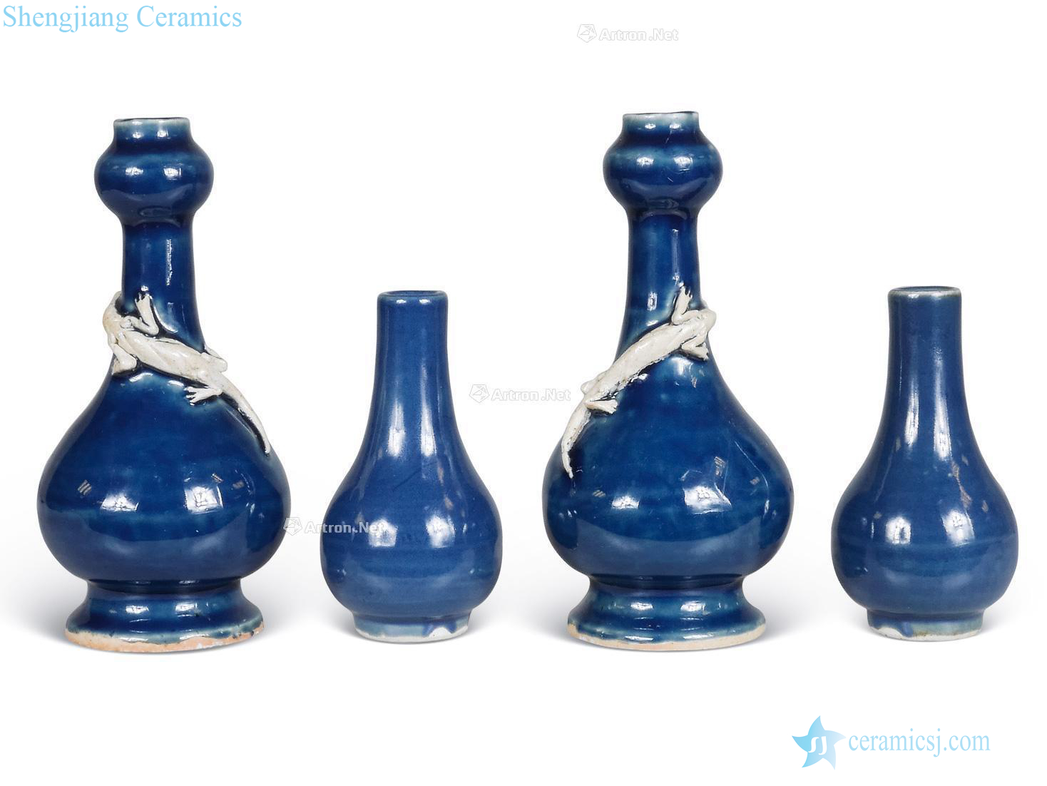Ming Ji blue glaze anaglyph dragon garlic bottle (four pieces)